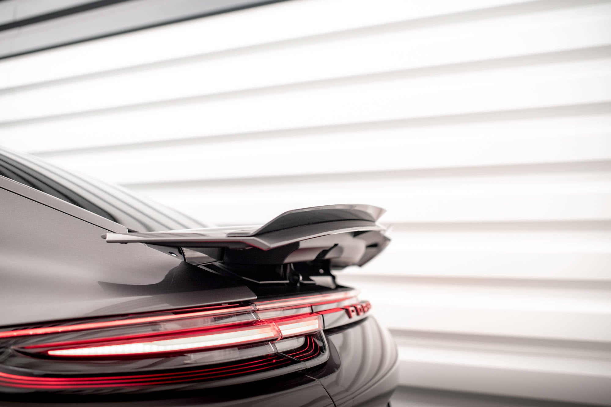 Maxton Design Extensión de alerón para Porsche Panamera GTS / Panamera E-Hybrid / Panamera Turbo S E-Hybrid 971 - imagen 4