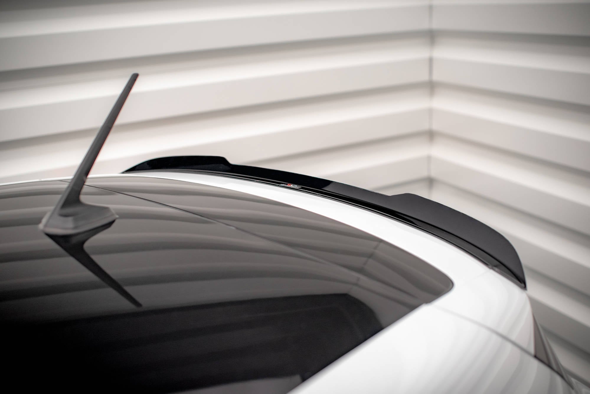 Maxton Design Extensión de alerón para Renault Clio Mk5 - imagen 3