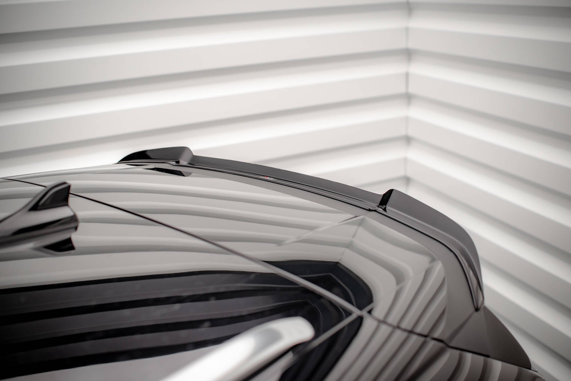 Maxton Design Extensión de alerón para Skoda Enyaq iV - imagen 3
