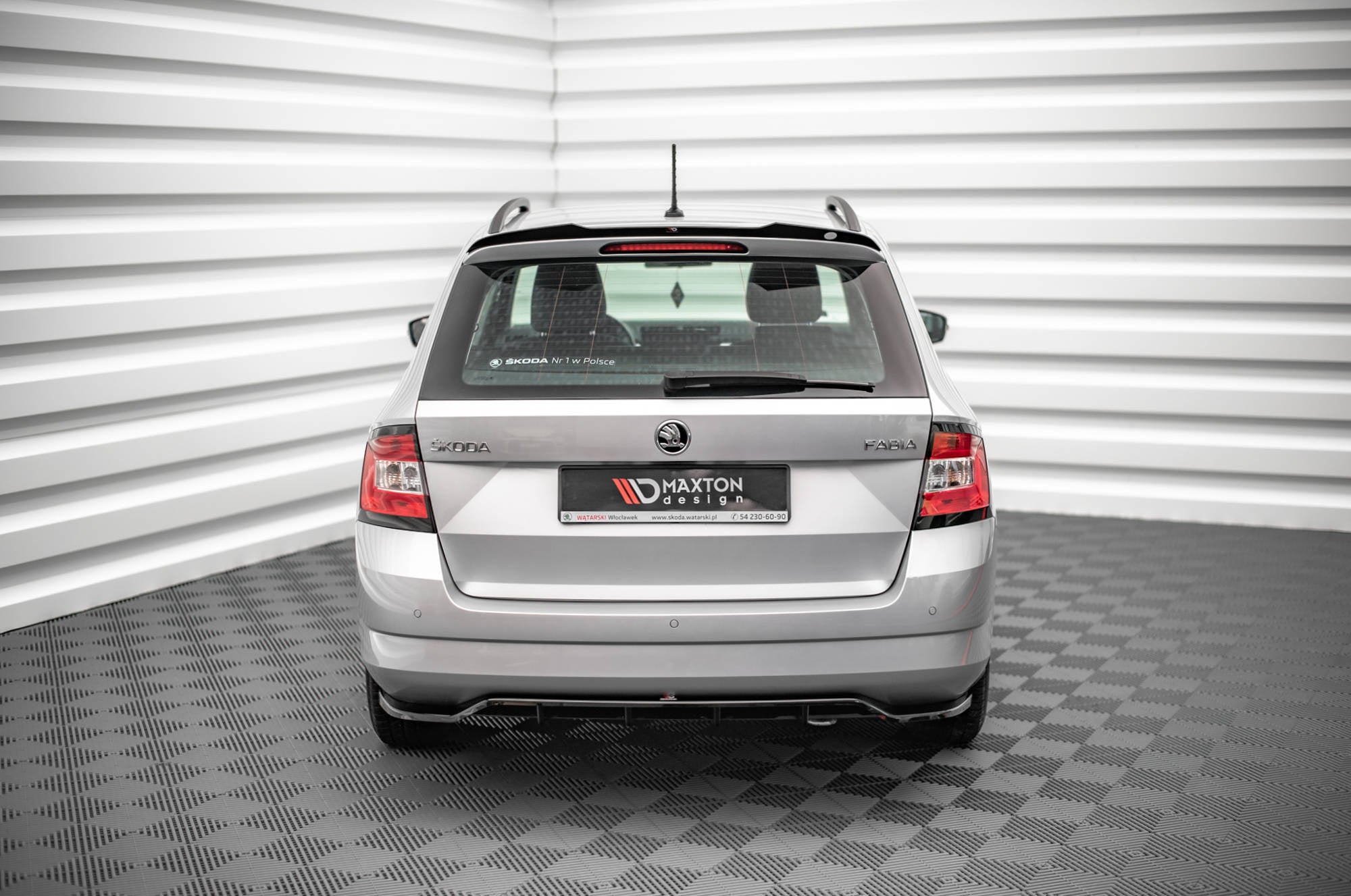 Maxton Design Extensión de alerón para Skoda Fabia Combi Mk3 - imagen 2