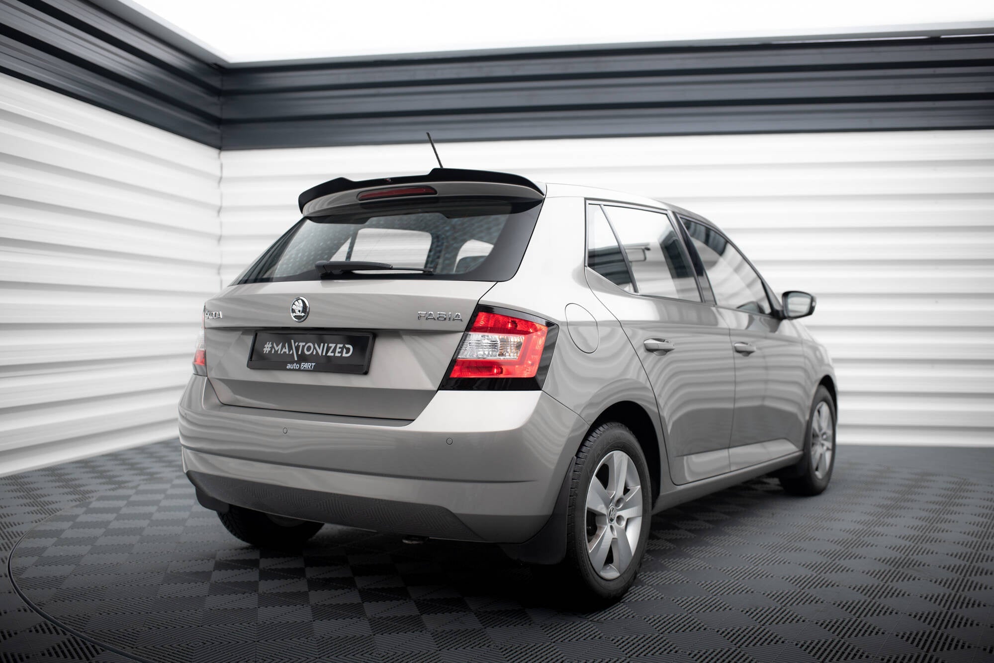 Maxton Design Extensión de alerón para Skoda Fabia Hatchback Mk3 - imagen 2