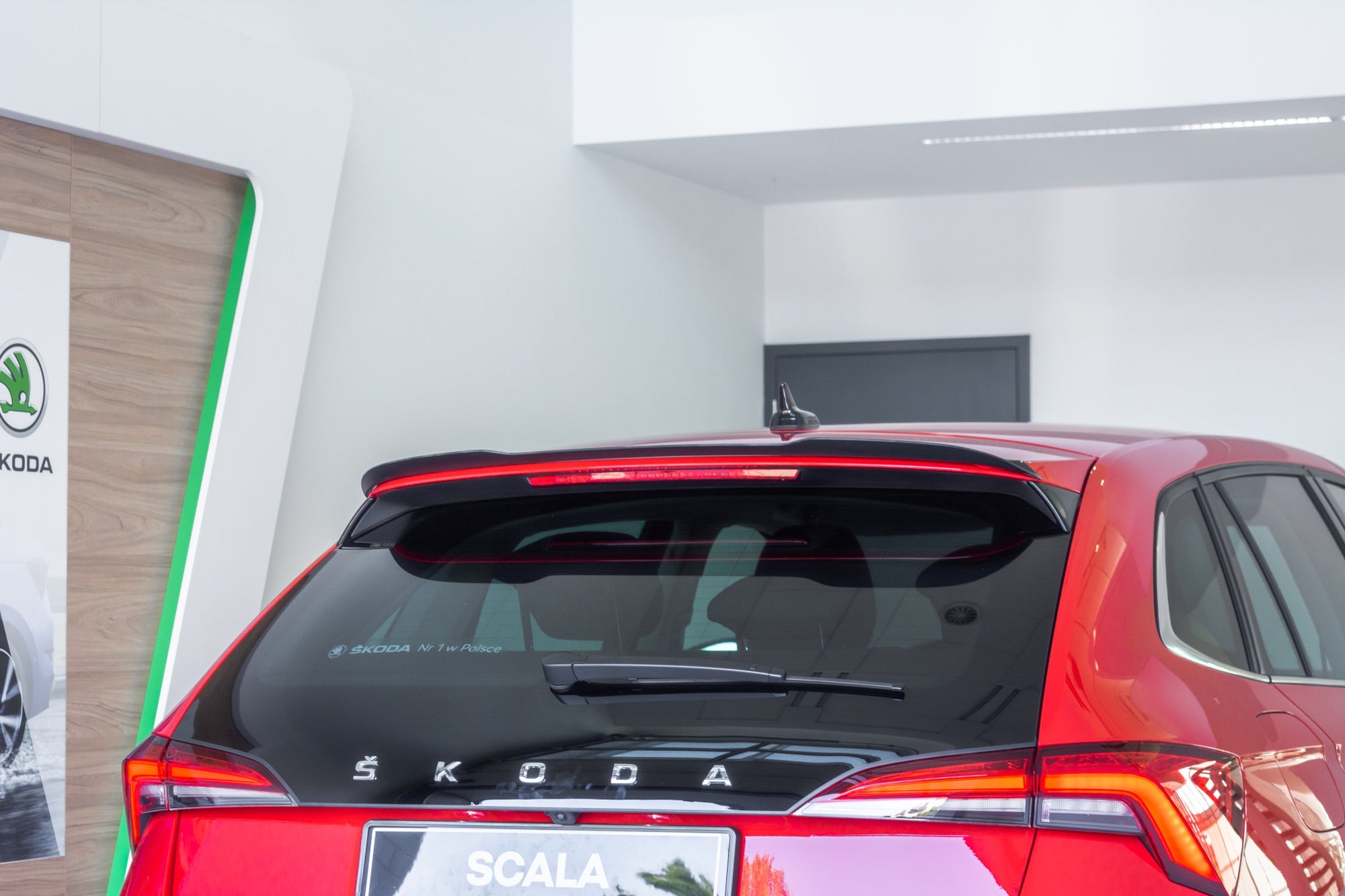 Maxton Design Extensión de alerón para Skoda Scala Image Scala - imagen 3