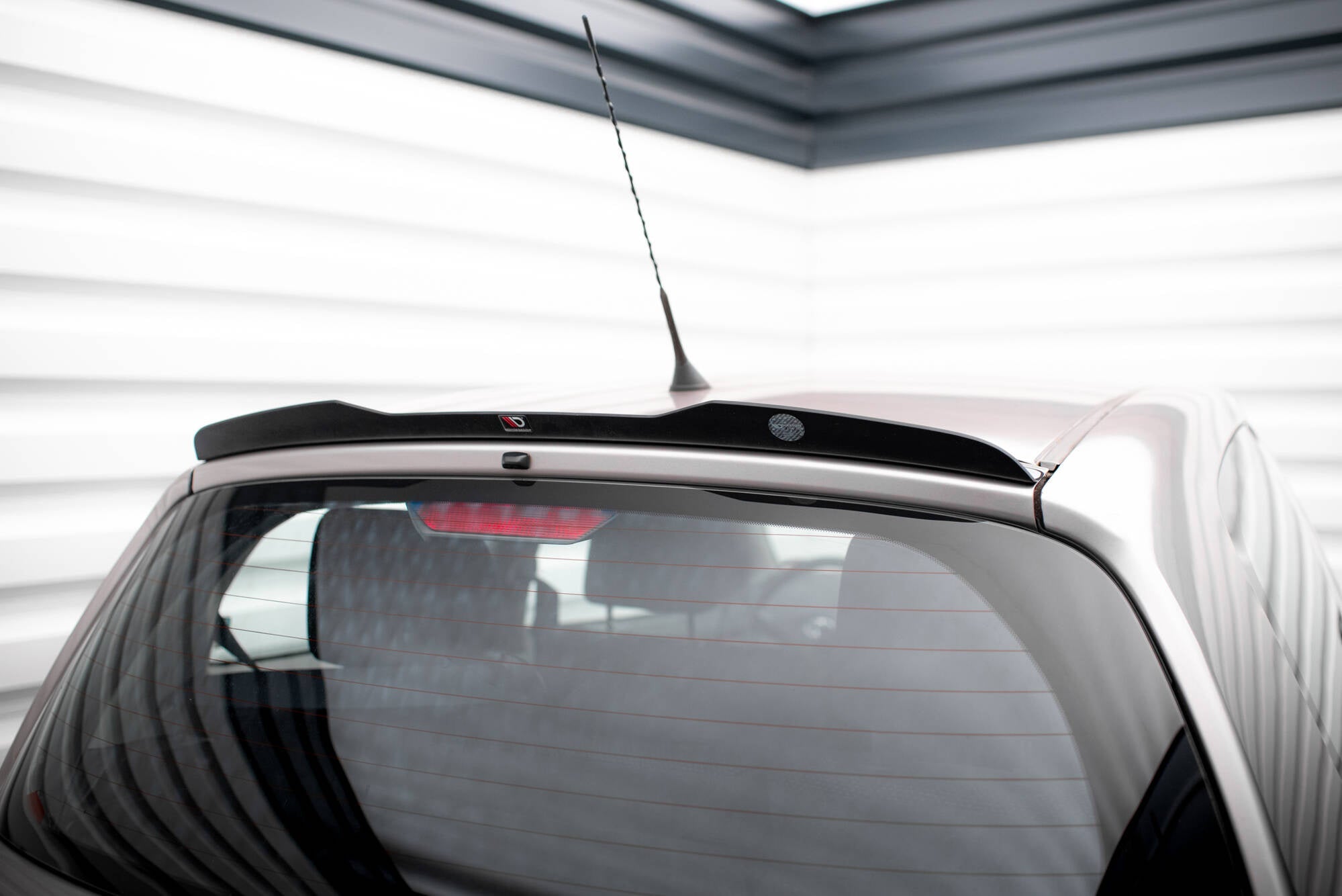 Maxton Design Extensión de alerón para Toyota Yaris T-Sport Mk1 Facelift - imagen 1