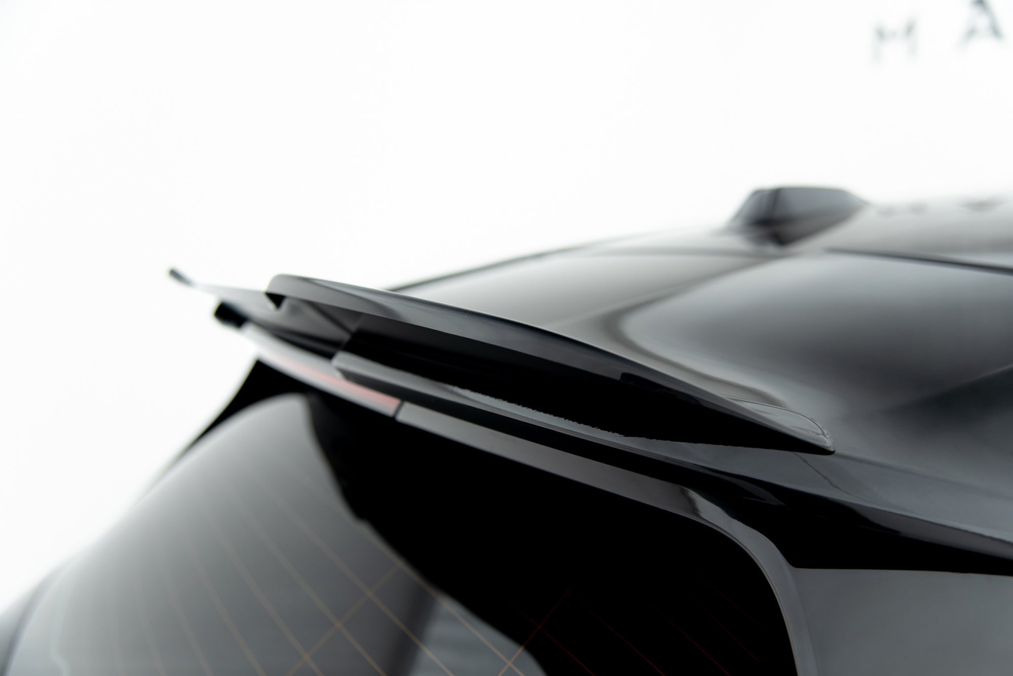 Maxton Design Extensión de alerón V.1 para BMW M135i F70 - imagen 5