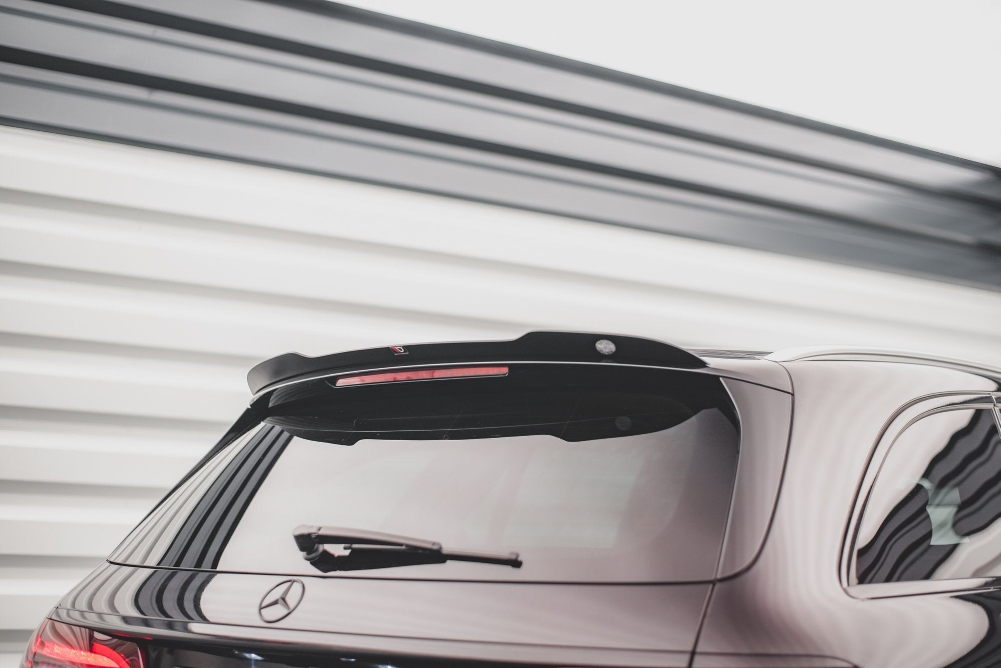 Maxton Design Extensión de alerón V.1 para Mercedes-Benz E Estate S213 - imagen 1