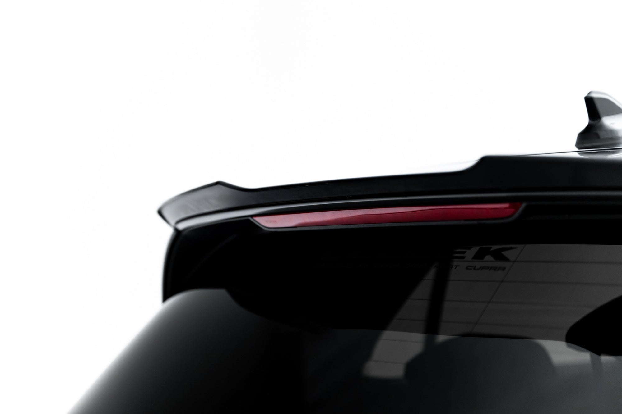 Maxton Design Extensión de alerón V.1 para Volkswagen Golf Hatchback Mk8 / Mk8 Facelift - imagen 5