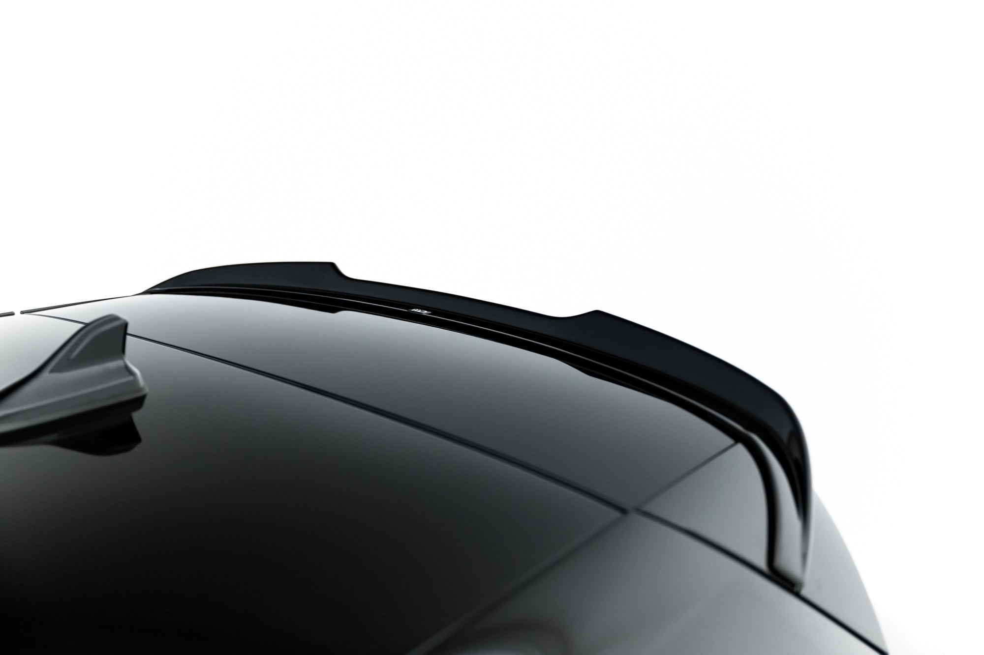 Maxton Design Extensión de alerón V.2 para Volkswagen Golf Hatchback Mk8 / Mk8 Facelift - imagen 2