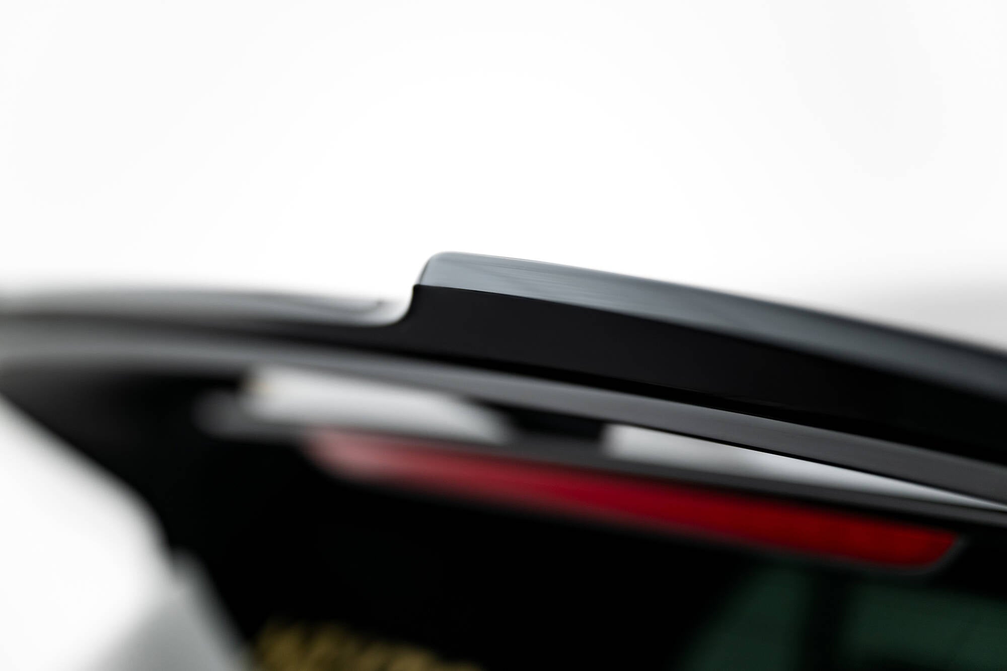 Maxton Design Extensión de alerón V.2 para Volkswagen Golf GTI Clubsport Mk8 - imagen 6
