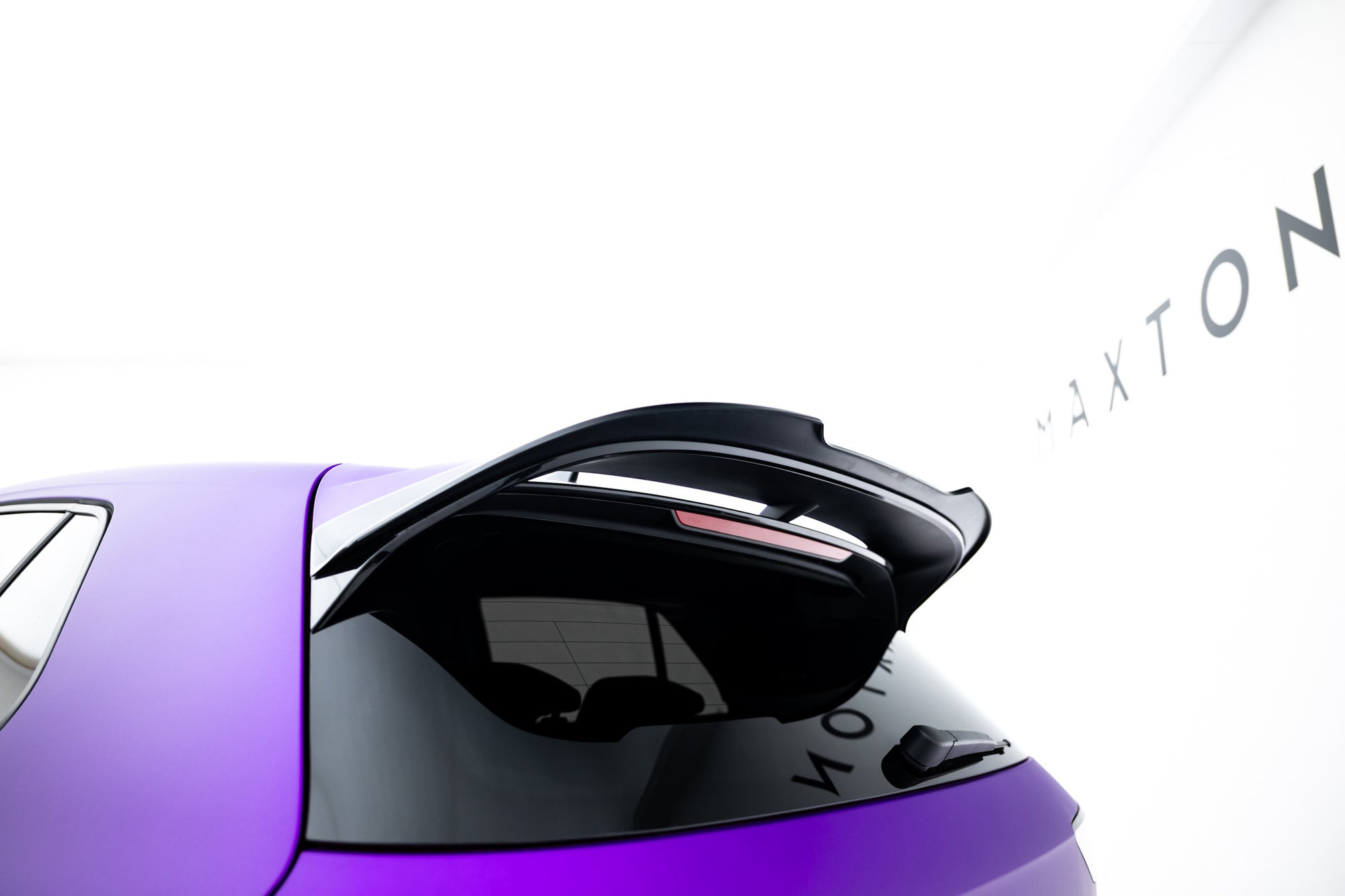 Maxton Design Extensión de alerón V.2 para Volkswagen Golf R-Performance Hatchback Mk8 Facelift - imagen 4