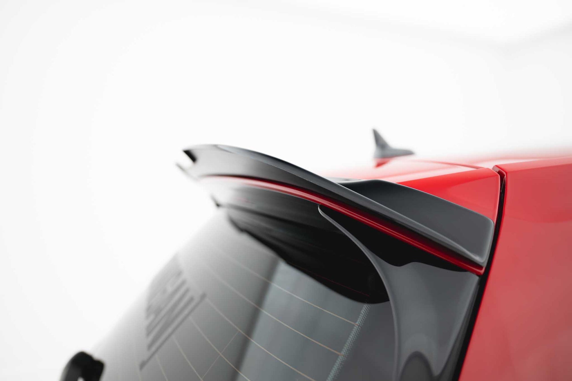 Maxton Design Extensión de alerón V.2 para Volkswagen Golf R / R-Line / GTI / GTD Mk7 / Mk7 Facelift - imagen 2