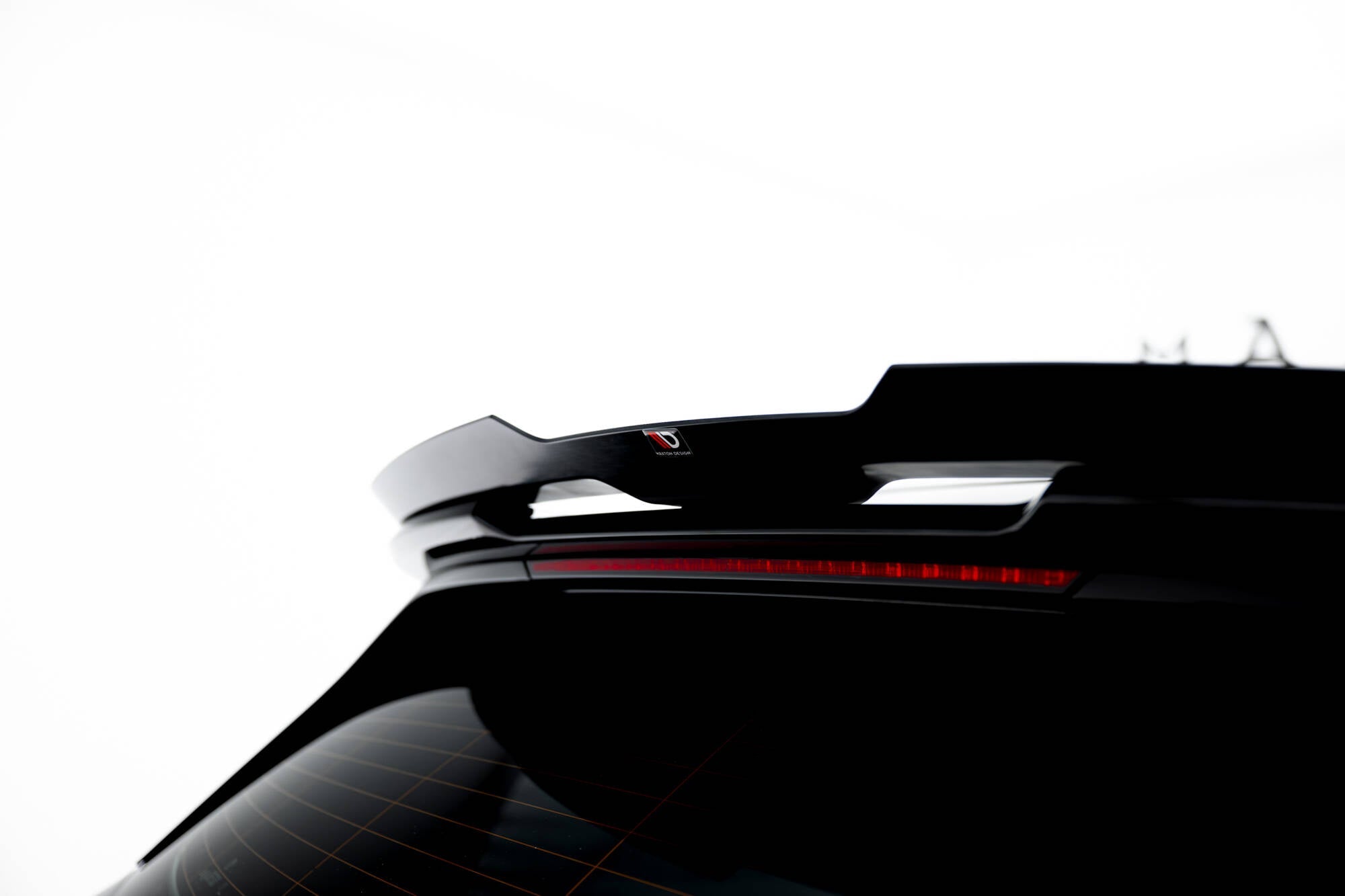 Maxton Design Extensión de alerón V.3 para BMW 1 M-Pack F70 - imagen 3