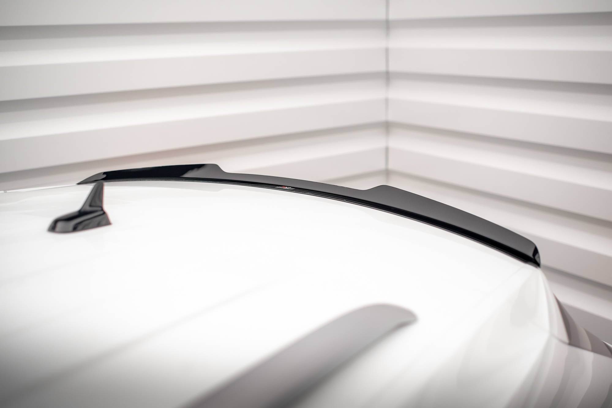 Maxton Design Extensión de alerón para Volkswagen Atlas Cross Sport - imagen 3