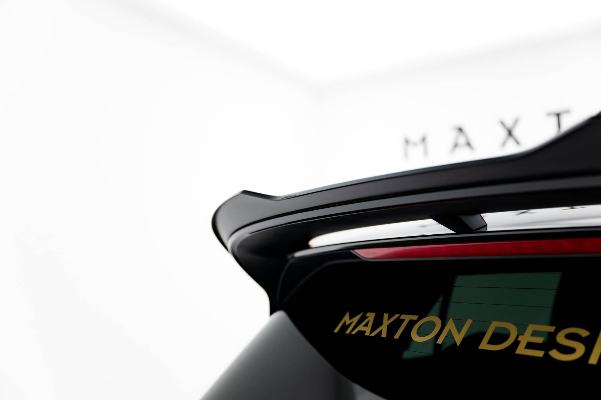 Maxton Design Extensión de alerón para Volkswagen Golf GTI Clubsport Mk8 Facelift - imagen 3