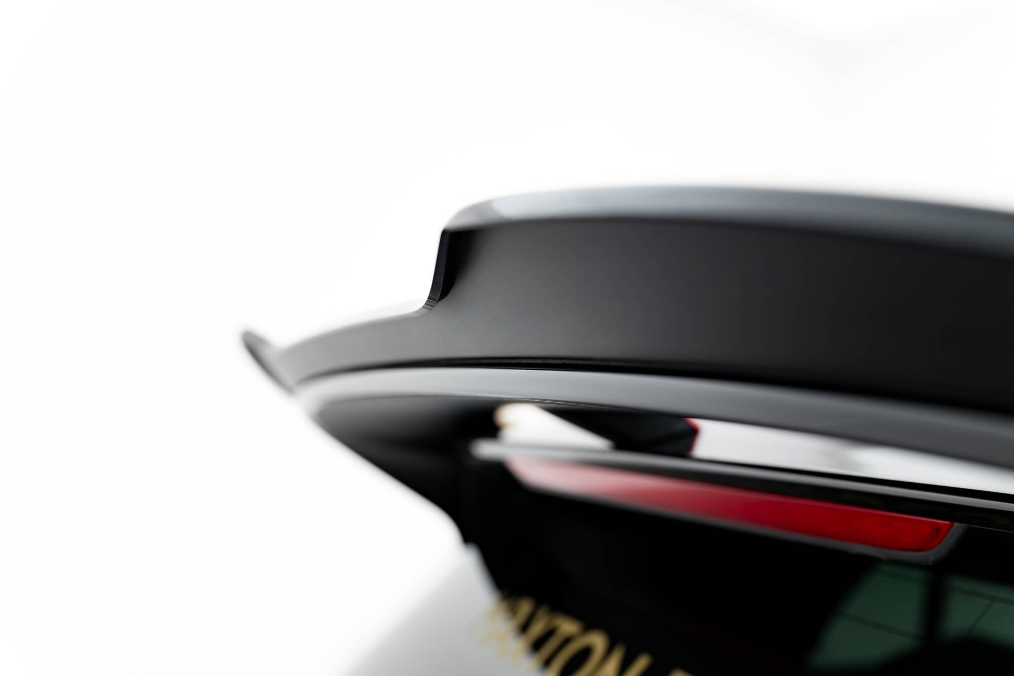 Maxton Design Extensión de alerón para Volkswagen Golf GTI Clubsport Mk8 Facelift - imagen 4
