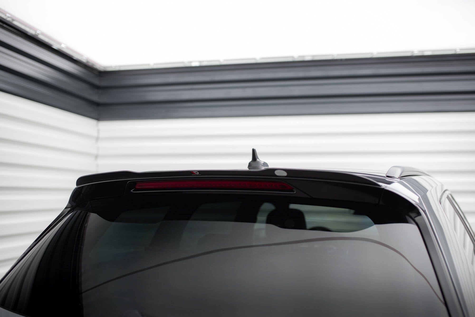 Maxton Design Extensión de alerón para Volkswagen Passat R-Line B8 - imagen 1