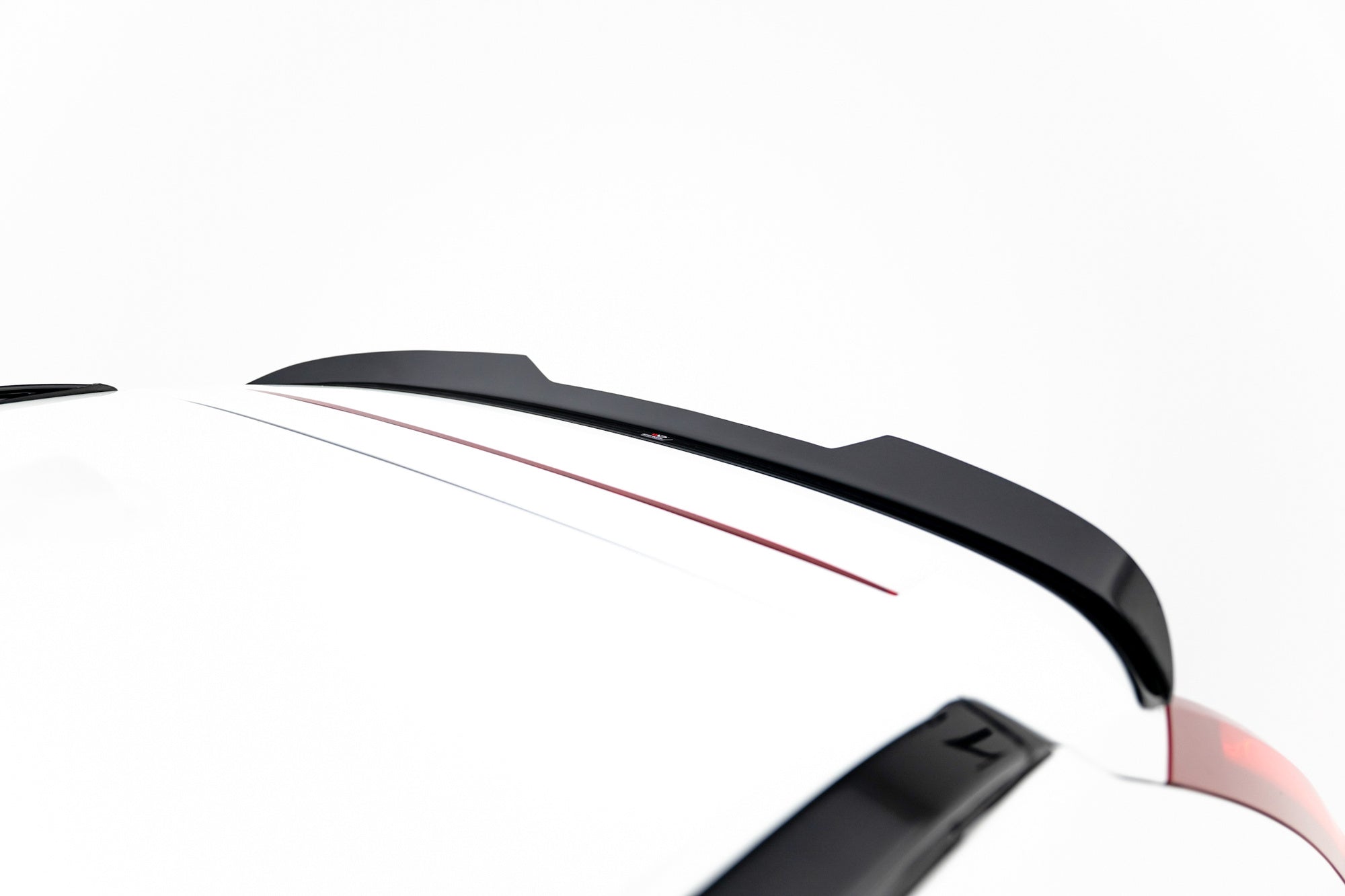Maxton Design Extensión de alerón para Volvo XC60 Mk1 Facelift - imagen 2