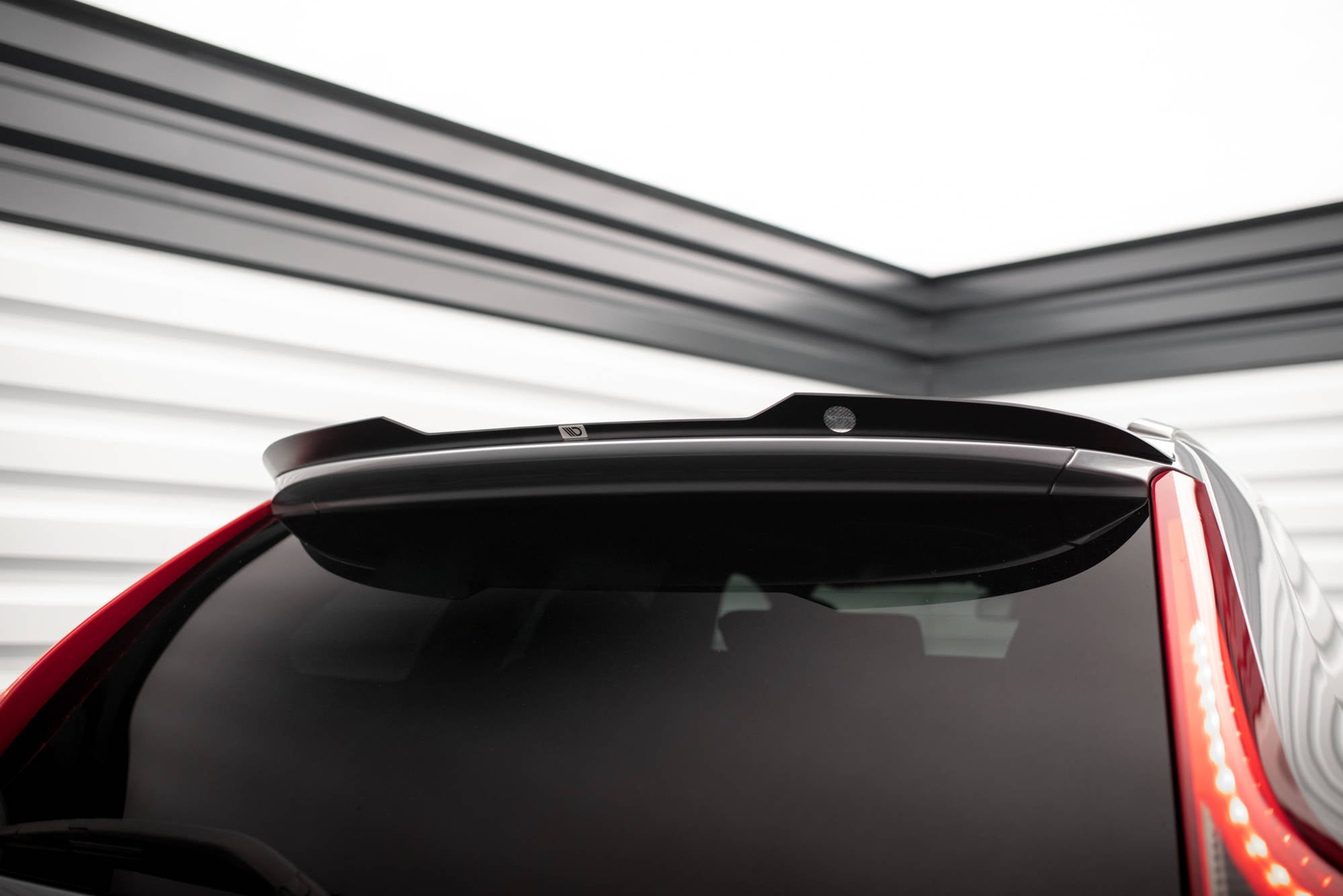 Maxton Design Extensión de alerón para Volvo XC60 R-Design Mk1 Facelift - imagen 1