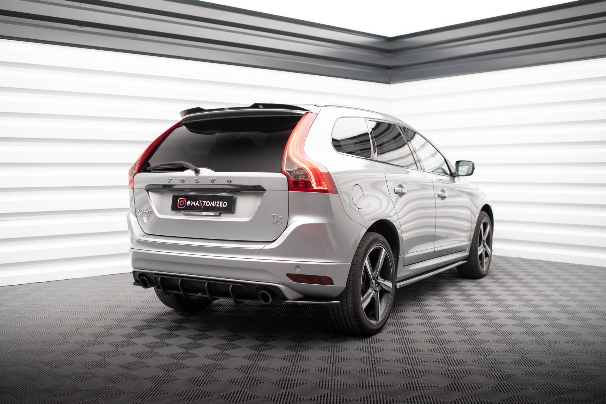 Maxton Design Extensión de alerón para Volvo XC60 R-Design Mk1 Facelift - imagen 2