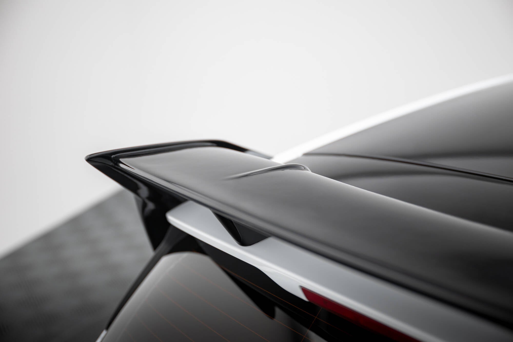 Maxton Design Alerón para Ford Fiesta Standard / ST-Line Mk8 - imagen 3