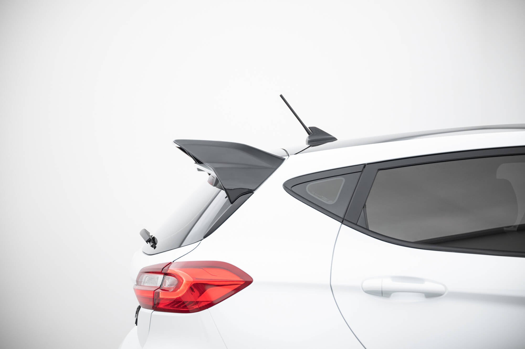 Maxton Design Alerón para Ford Fiesta Standard / ST-Line Mk8 - imagen 8