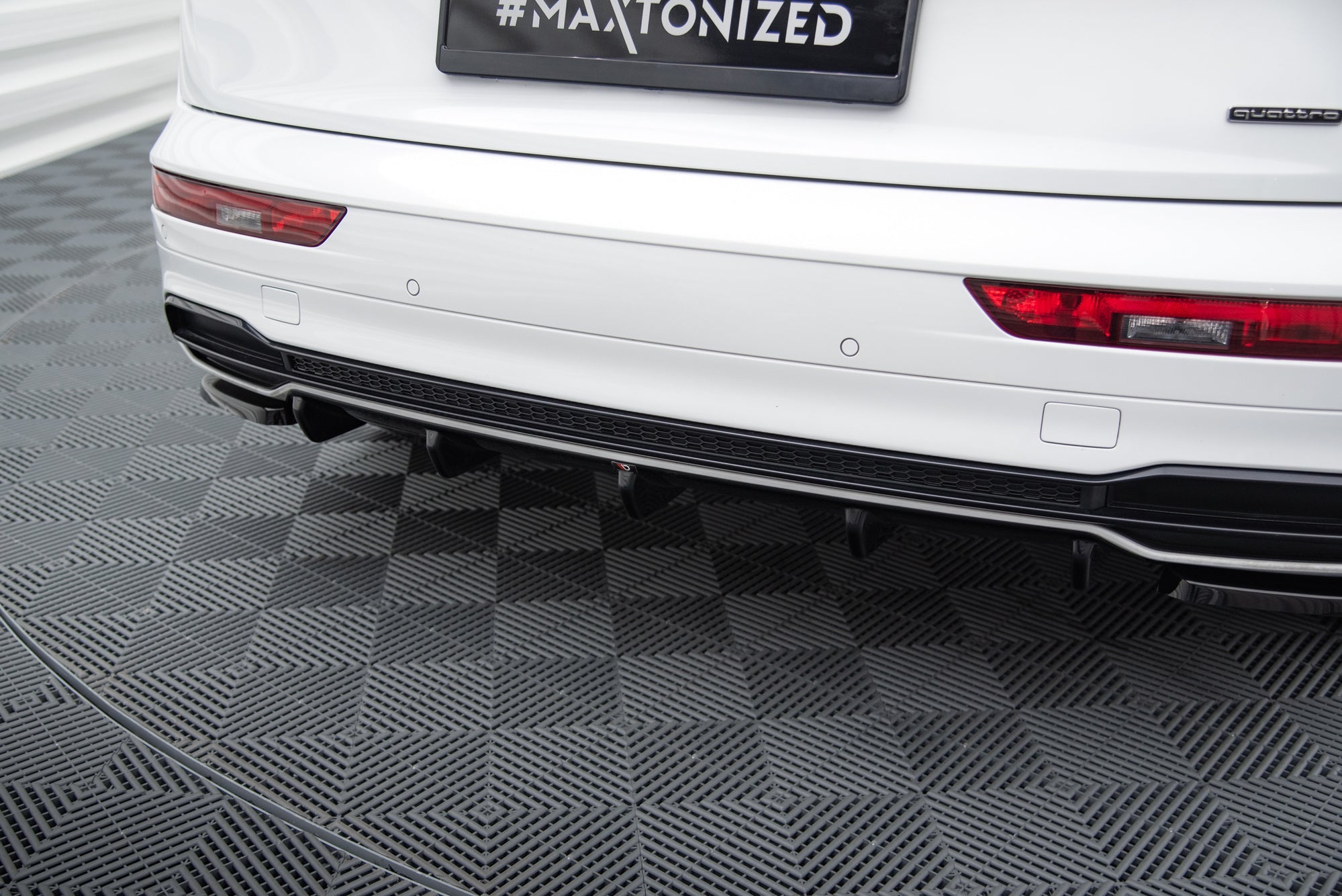 Maxton Design Difusor trasero para Audi SQ5/Q5 S-line Mk2 - imagen 1