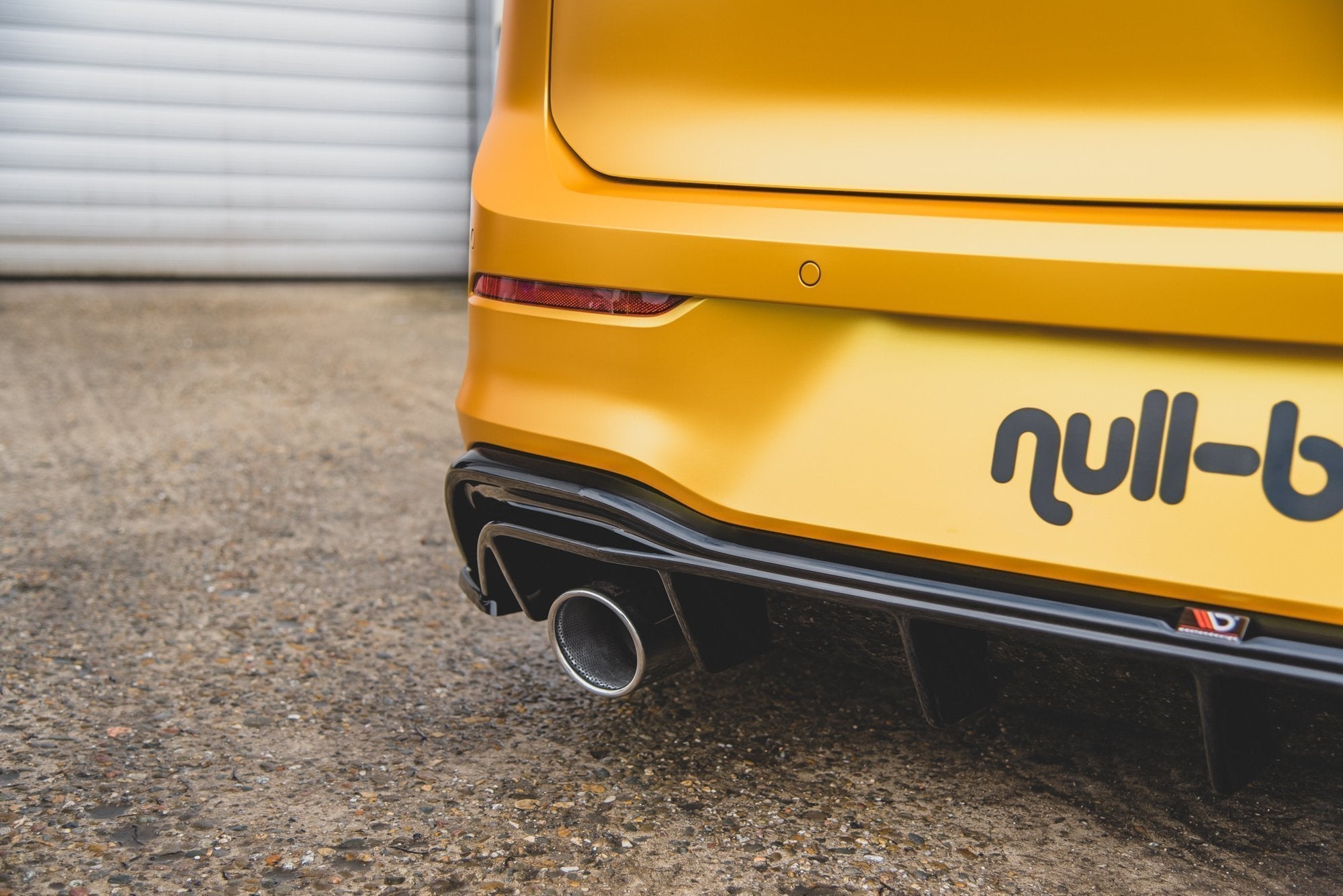 Maxton Design Difusor trasero (GTI LOOK) With Exhaust para Volkswagen Golf Mk8 - imagen 4
