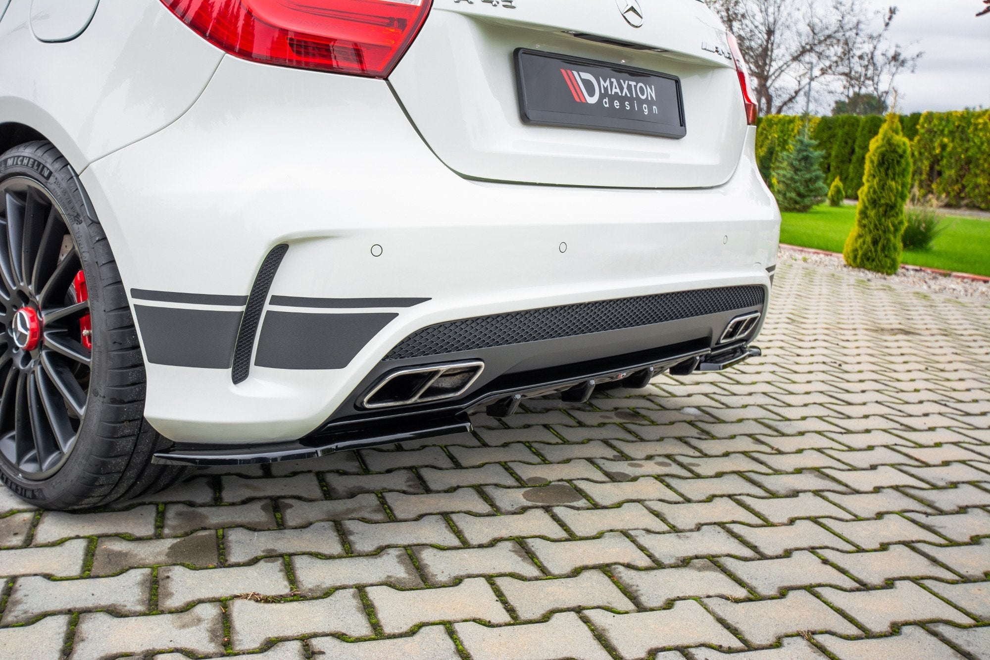 Maxton Design Difusor trasero para Mercedes A45 AMG W176 - imagen 2