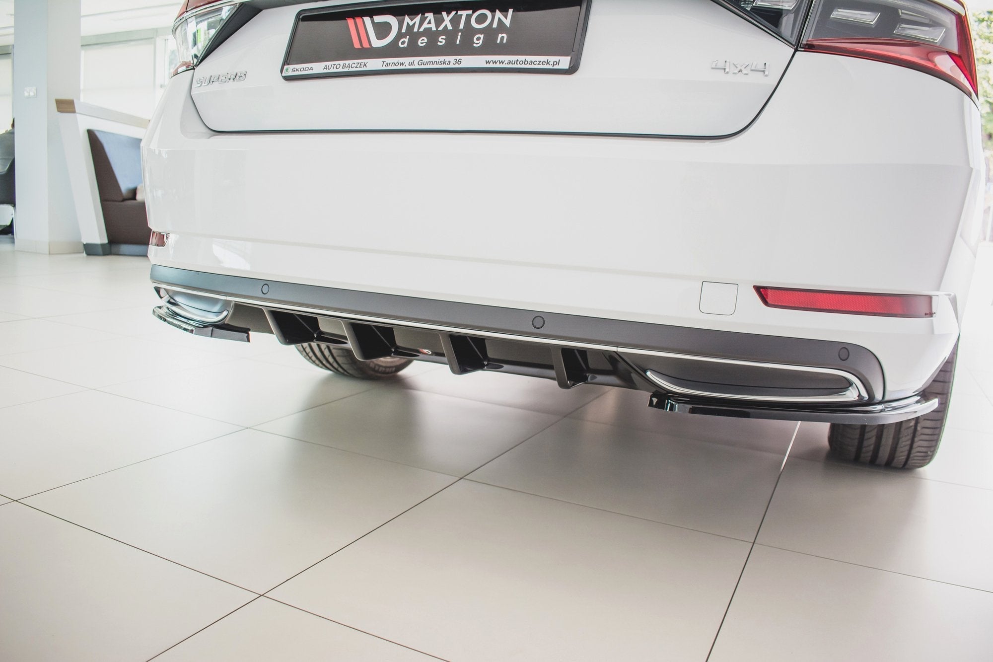Maxton Design Difusor trasero para Skoda Superb Liftback / Combi Mk3 Facelift - imagen 4