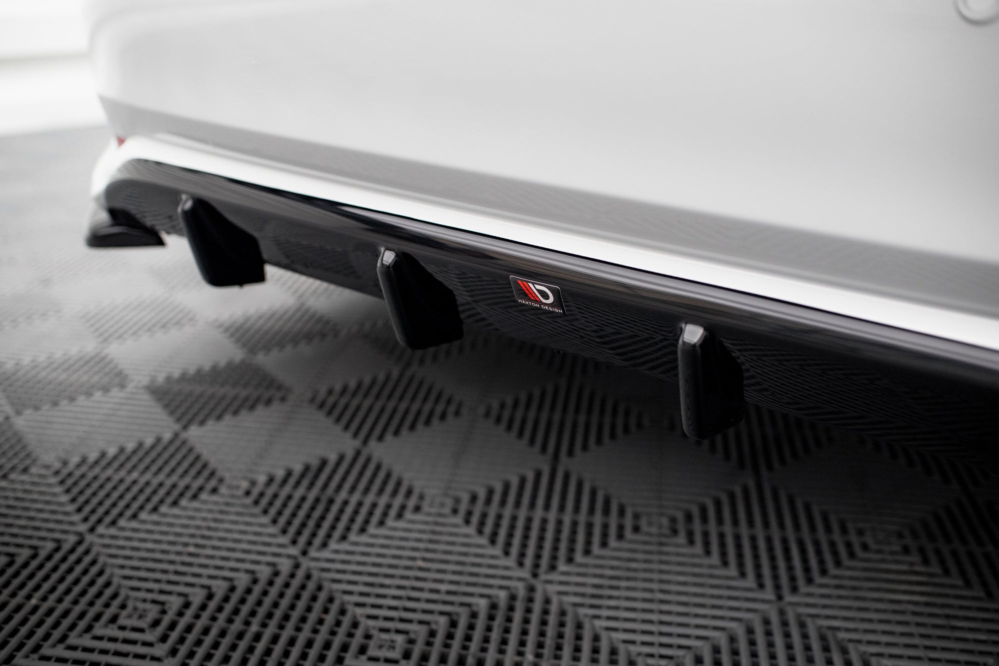 Maxton Design Difusor trasero para Toyota Corolla Mk12 Sedan - imagen 2