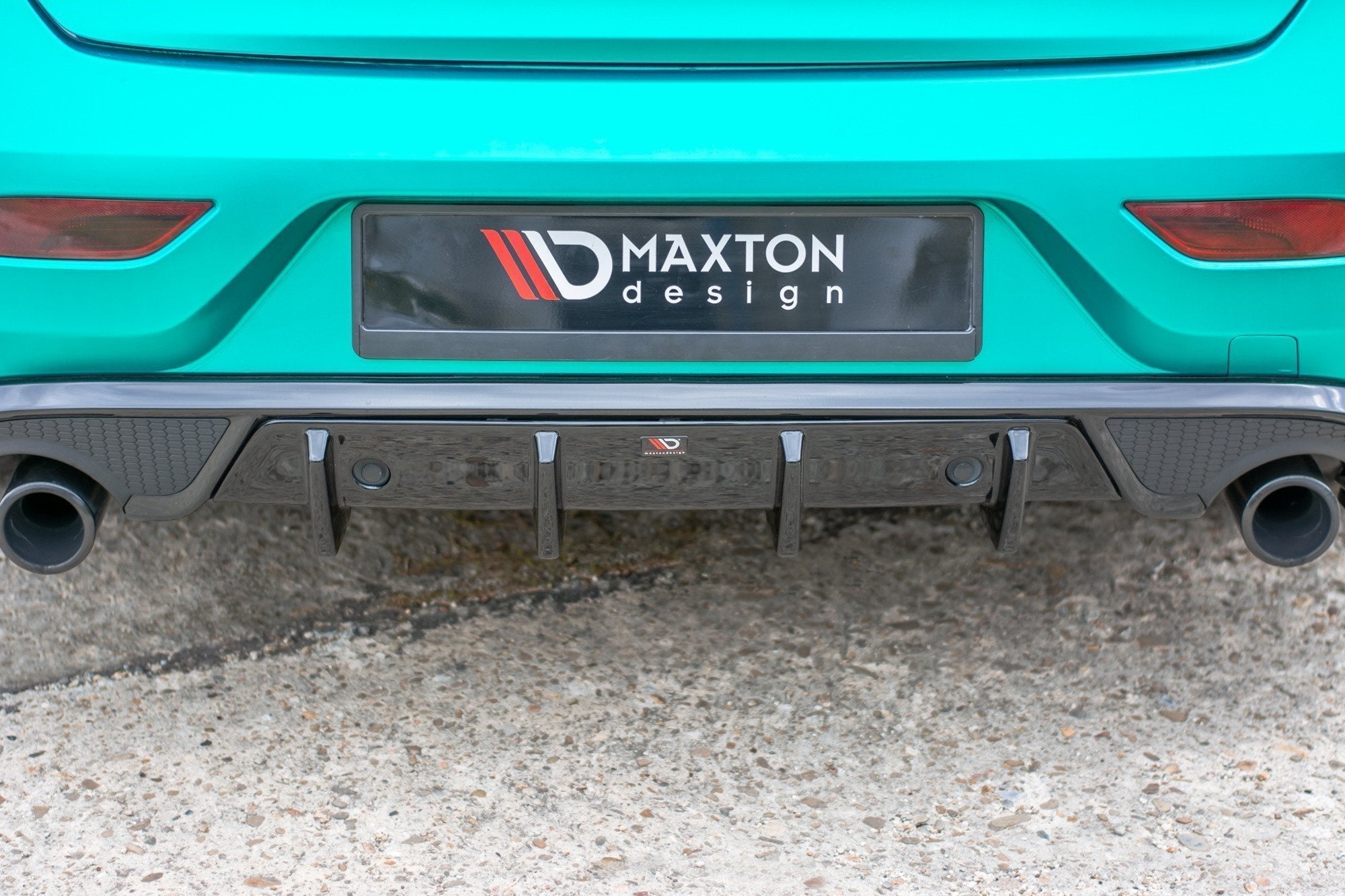 Maxton Design Difusor trasero para Volvo V40 R-design - imagen 2