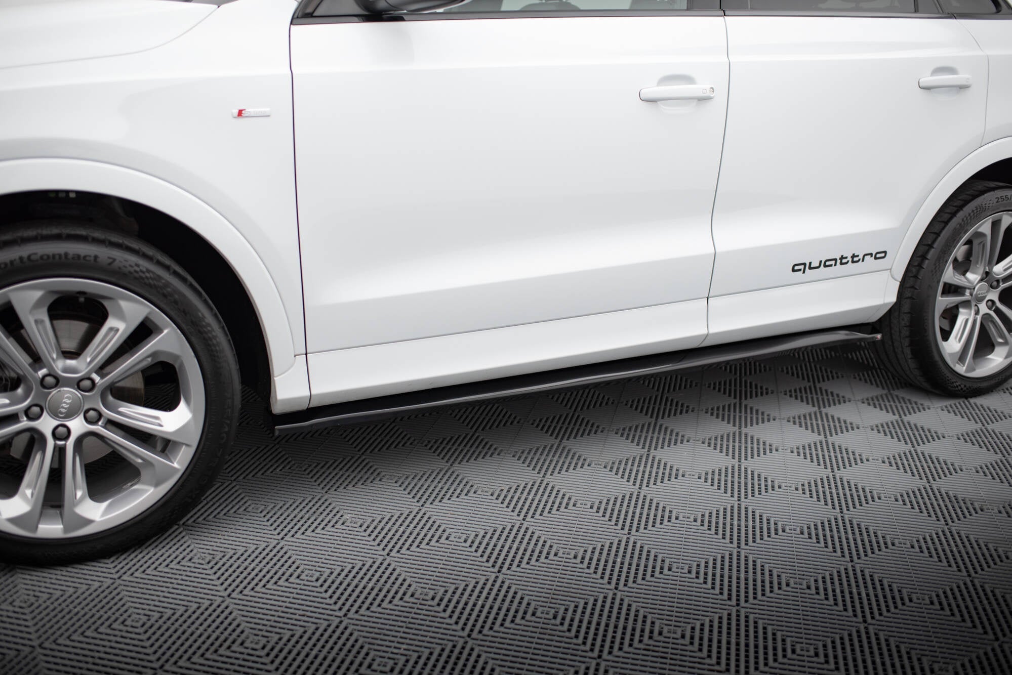 Maxton Design Set Of Splitters para Audi Q3 S-line 8U - imagen 5