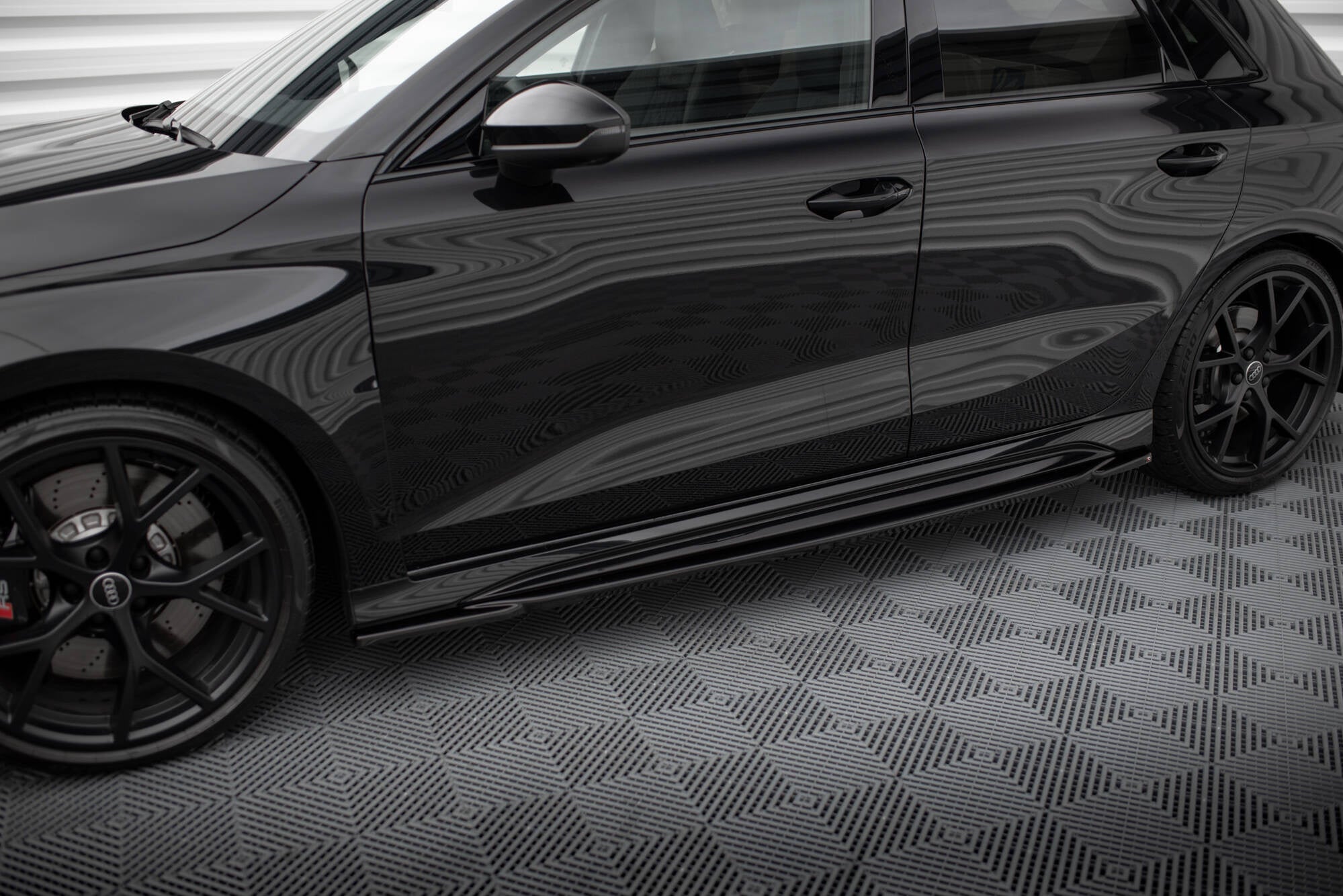 Maxton Design Set Of Splitters para Audi RS3 Sportback 8Y - imagen 6