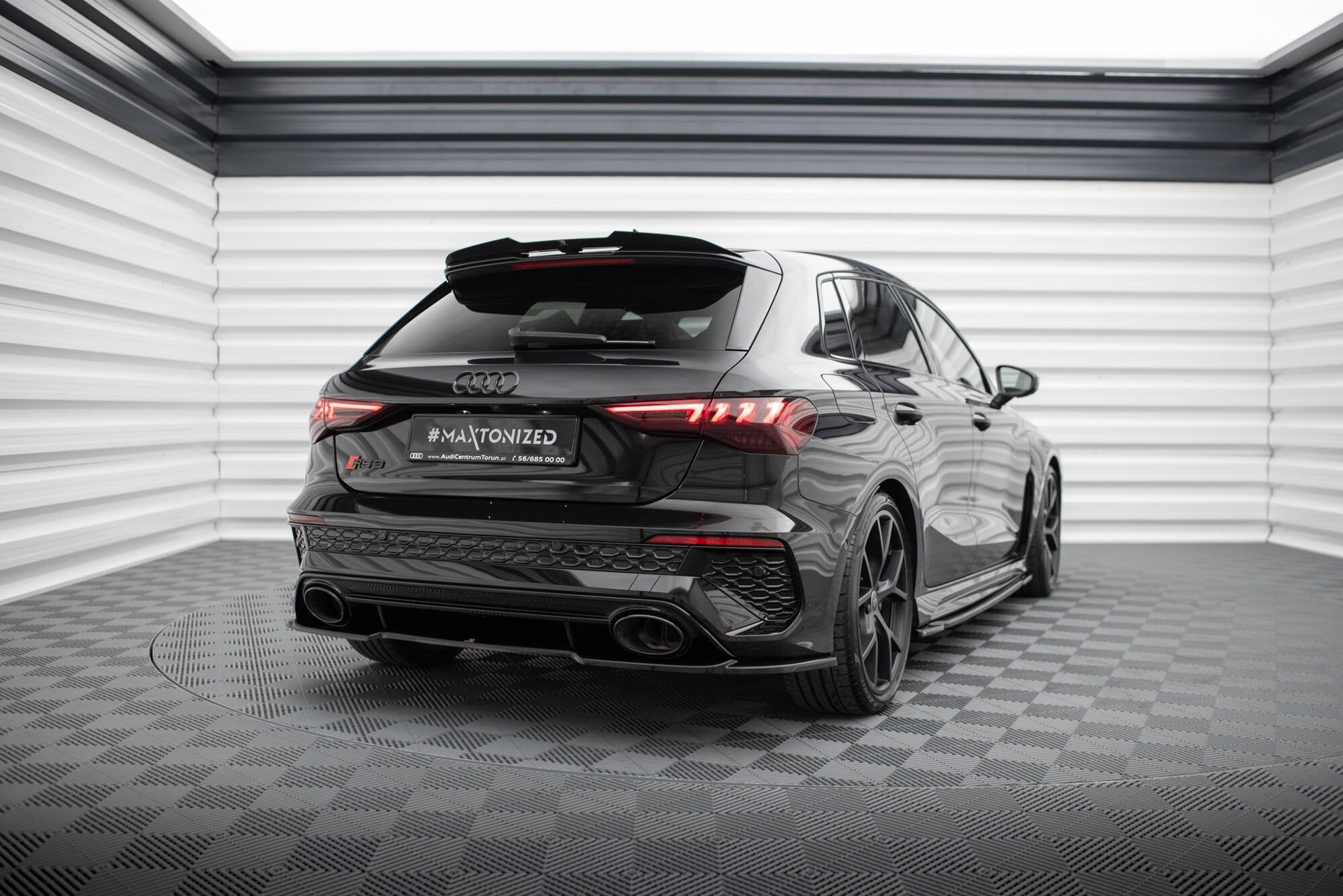 Maxton Design Set Of Splitters para Audi RS3 Sportback 8Y - imagen 7