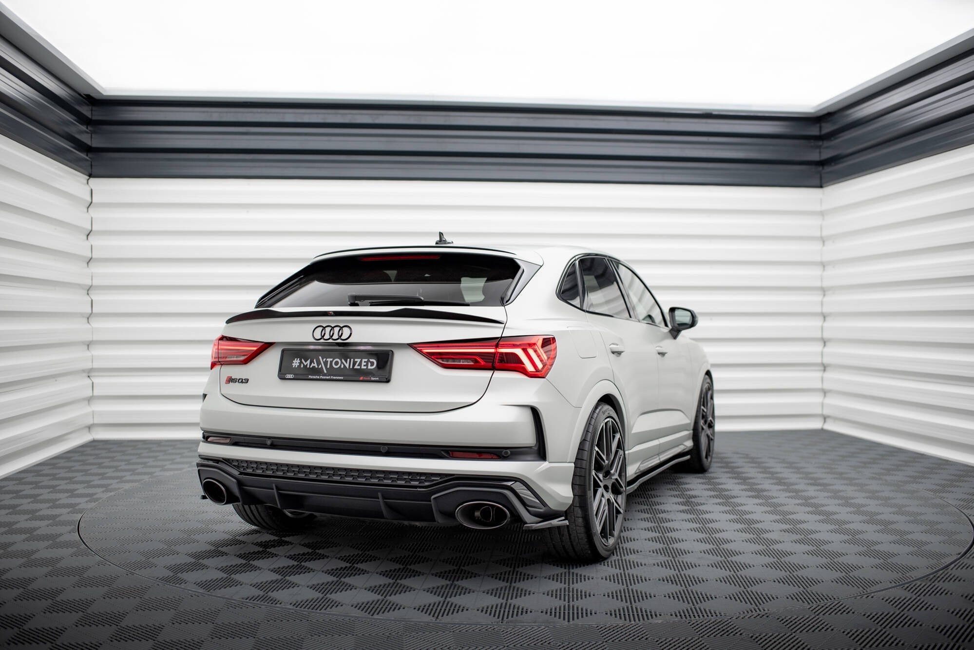 Maxton Design Set Of Splitters para Audi RSQ3 Sportback F3 - imagen 7