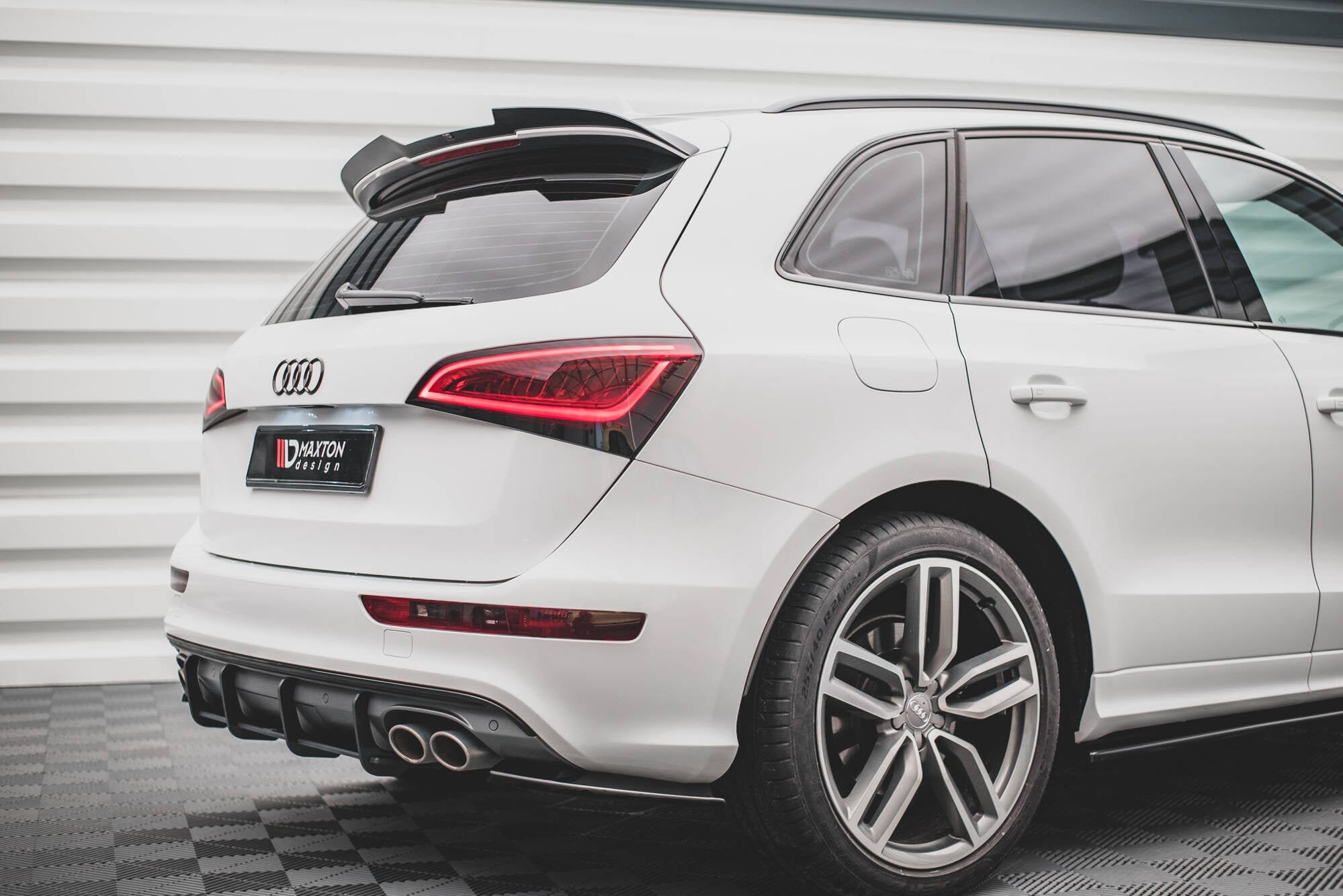 Maxton Design Set Of Splitters para Audi SQ5 Mk1 - imagen 9
