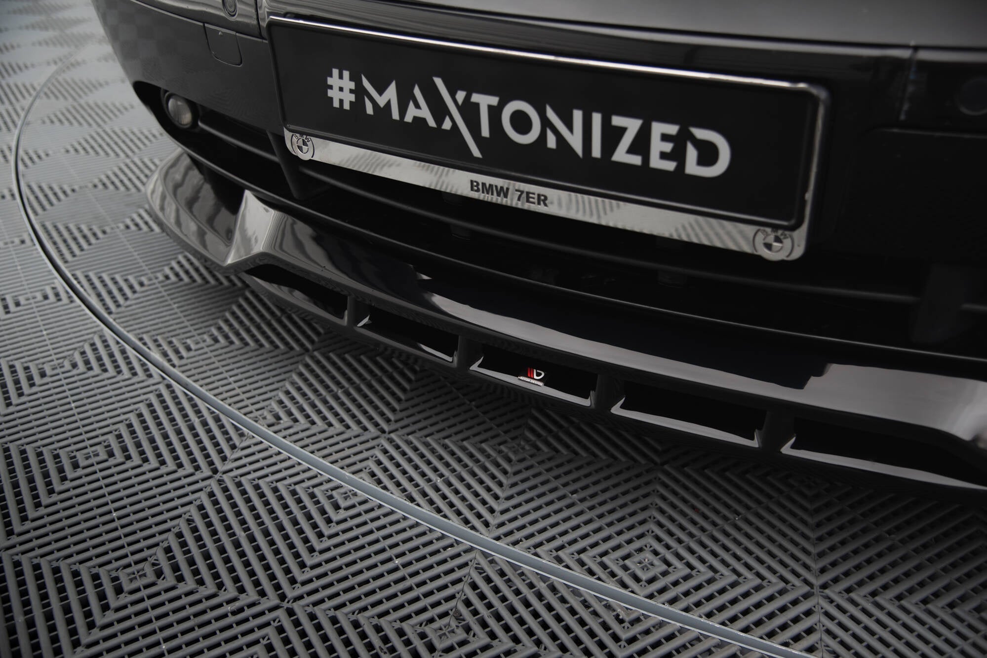 Maxton Design Set Of Splitters para BMW 7 E65 - imagen 3