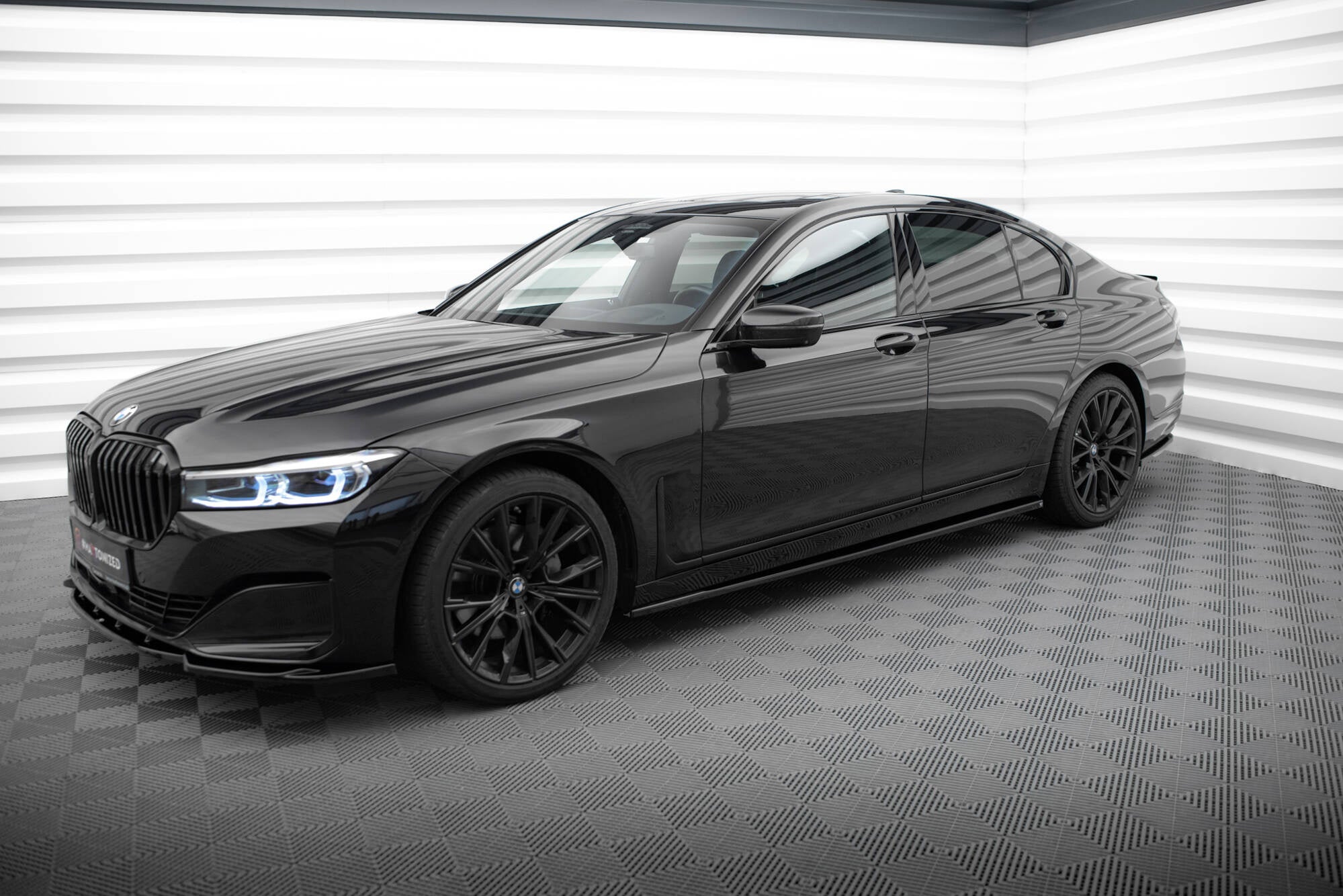 Maxton Design Set Of Splitters para BMW 7 G11 Facelift - imagen 1