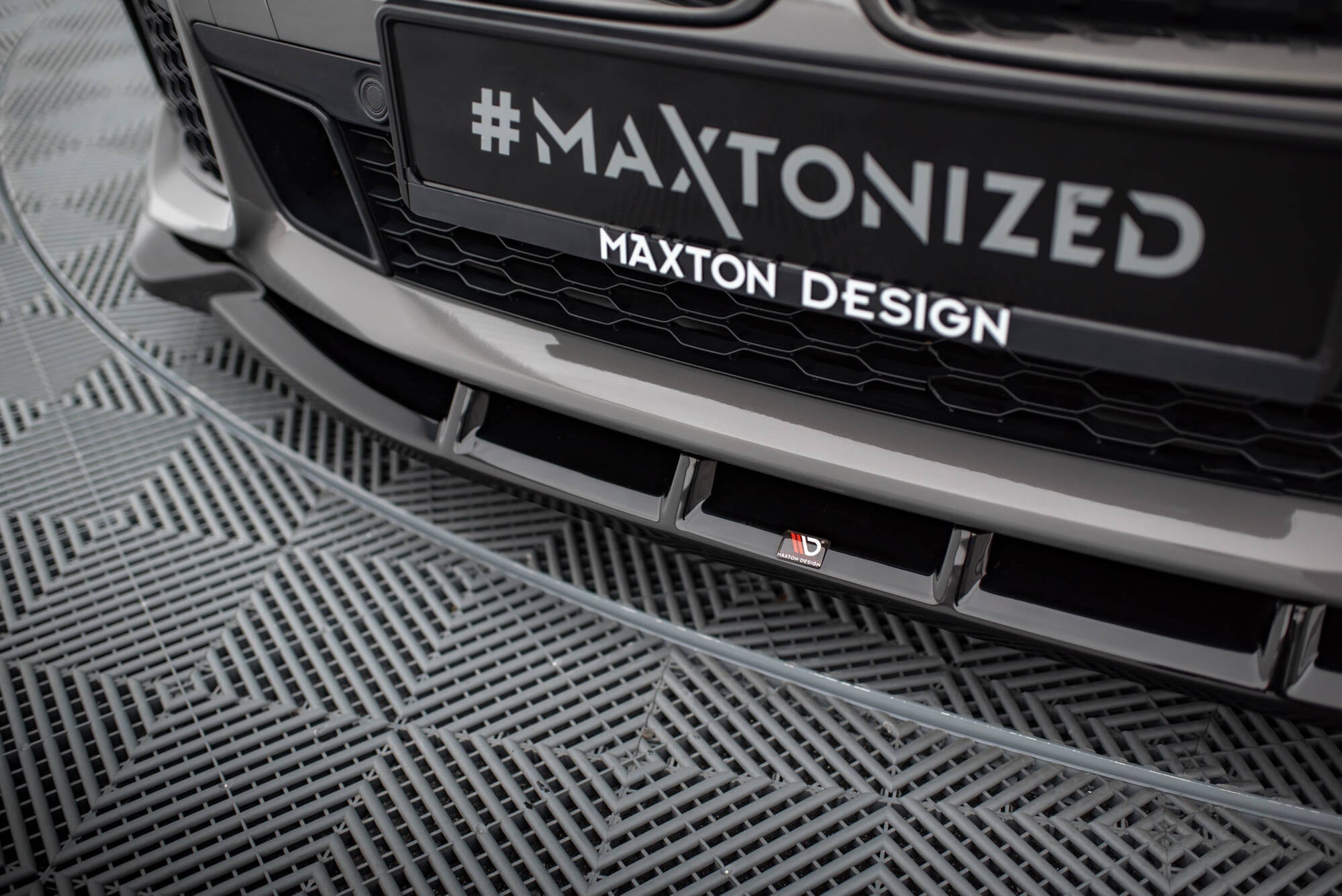 Maxton Design Set Of Splitters para BMW 7 G11 M-Pack Facelift - imagen 4