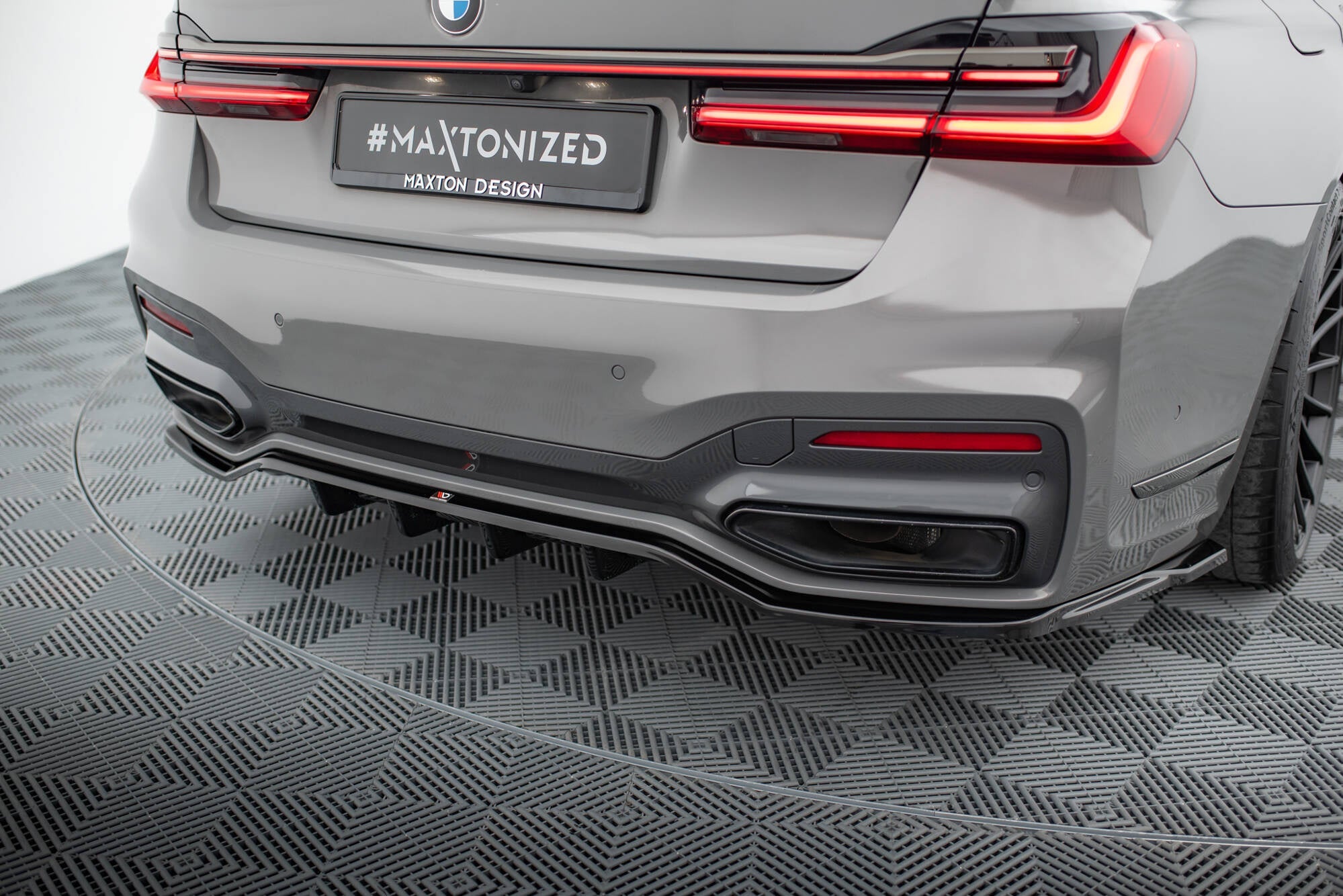 Maxton Design Set Of Splitters para BMW 7 G11 M-Pack Facelift - imagen 7