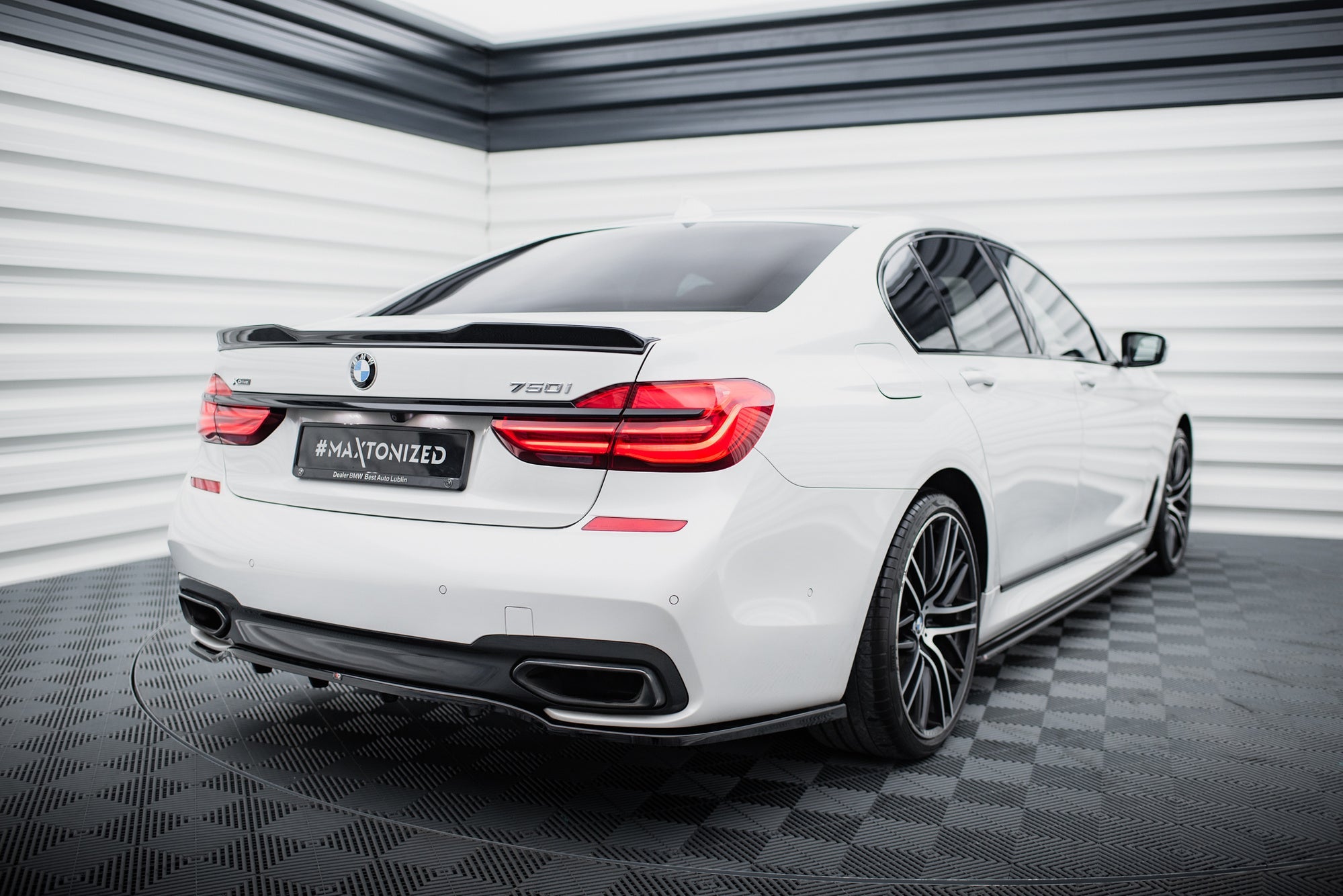 Maxton Design Set Of Splitters para BMW 7 M-Pack G11 - imagen 7