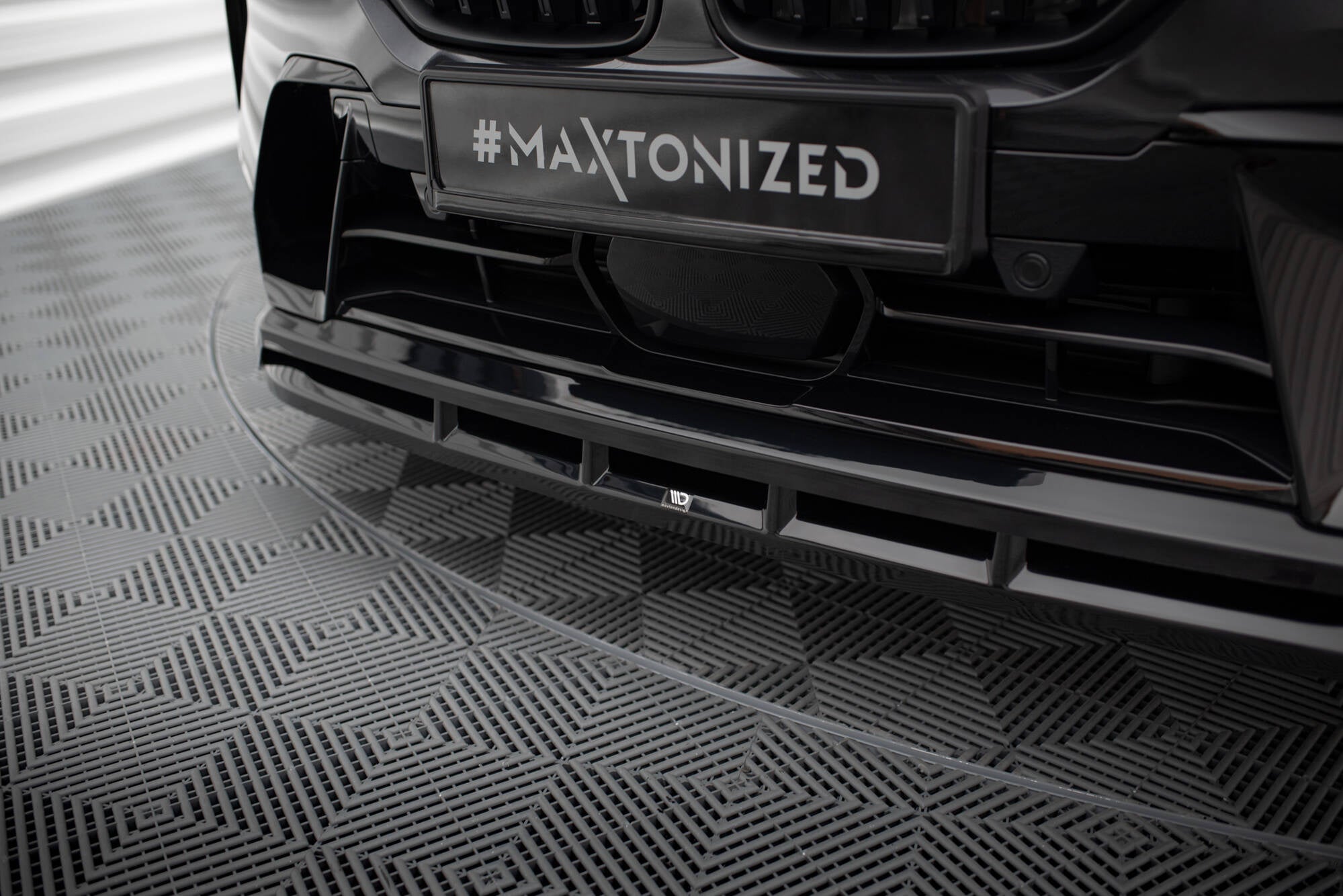 Maxton Design Set Of Splitters para BMW X7 M-Pack G07 Facelift - imagen 3