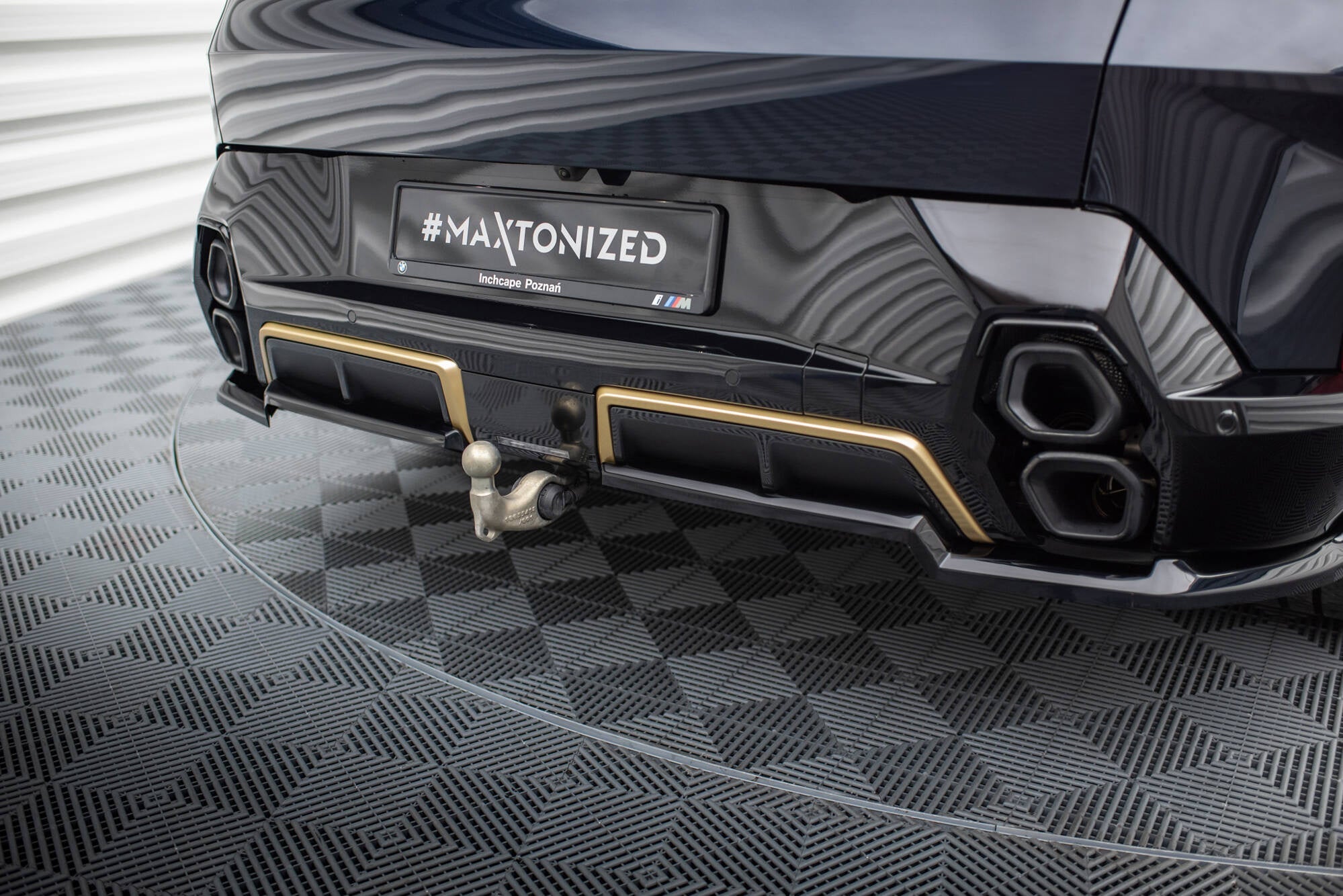 Maxton Design Set Of Splitters para BMW XM G09 - imagen 8