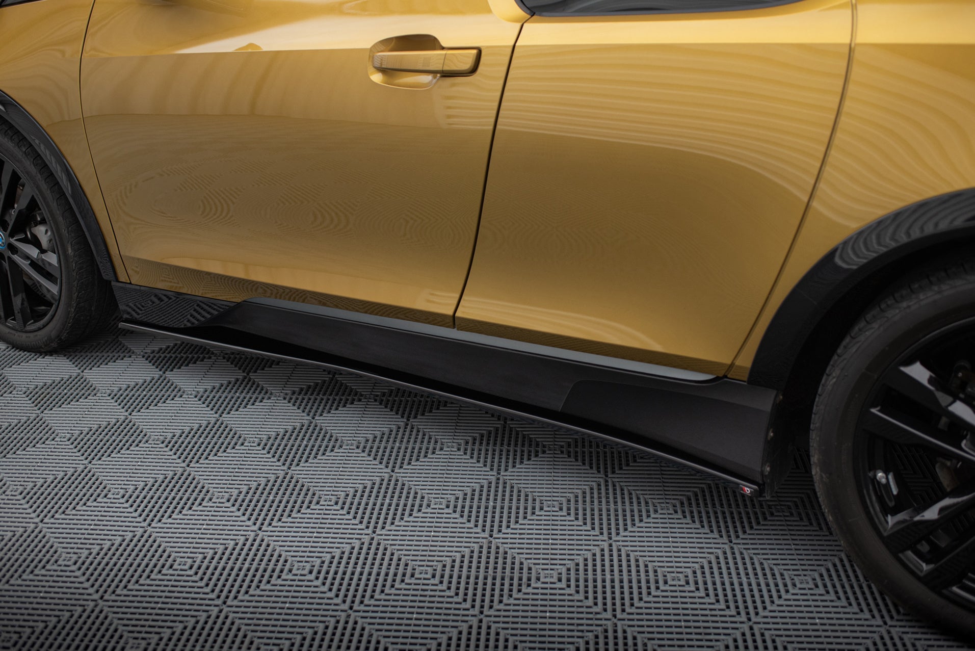 Maxton Design Set Of Splitters para BMW i3 S Mk1 Facelift - imagen 6