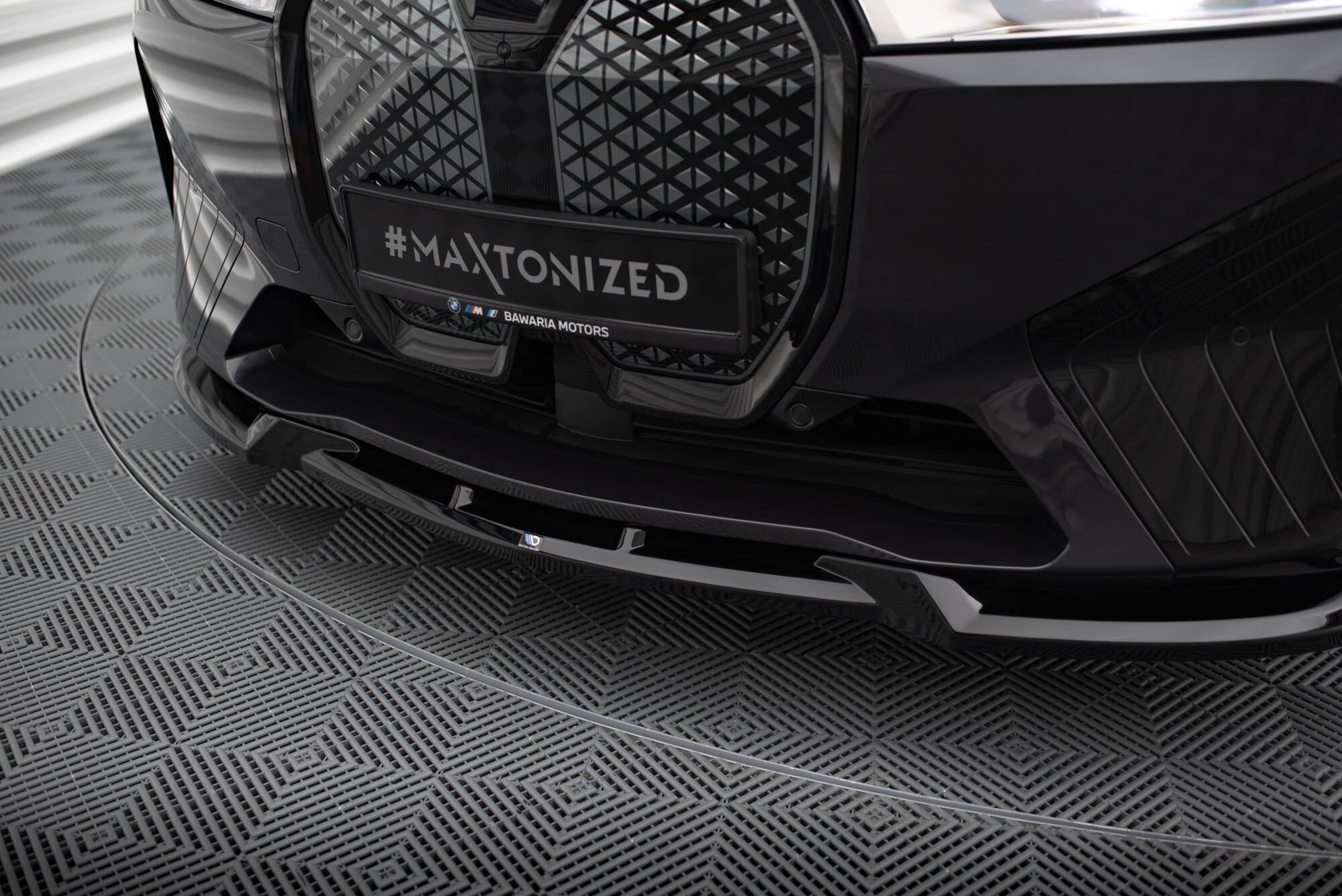 Maxton Design Set Of Splitters para BMW iX M-Pack i20 - imagen 4