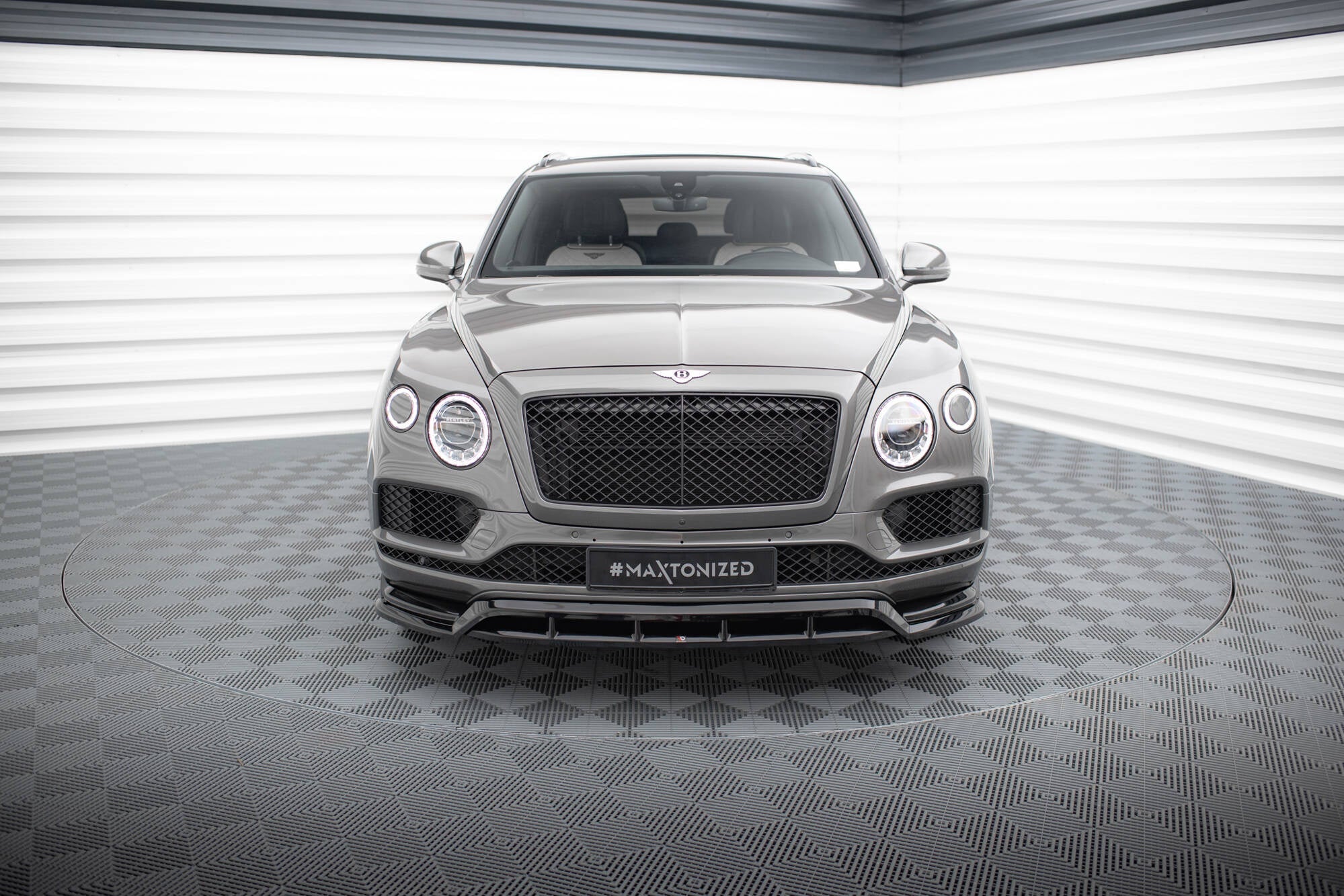 Maxton Design Set Of Splitters para Bentley Bentayga Mk1 - imagen 2