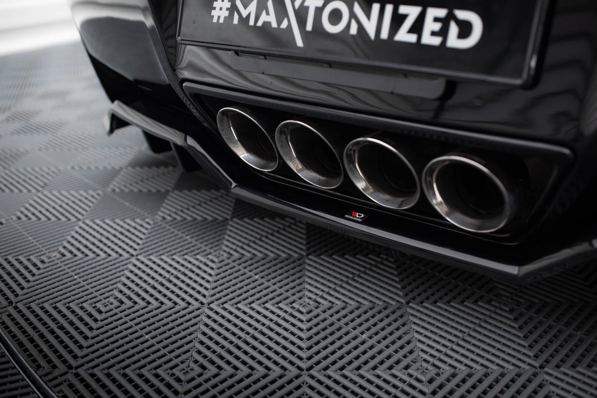Maxton Design Set Of Splitters para Chevrolet Corvette Stingray C7 - imagen 11