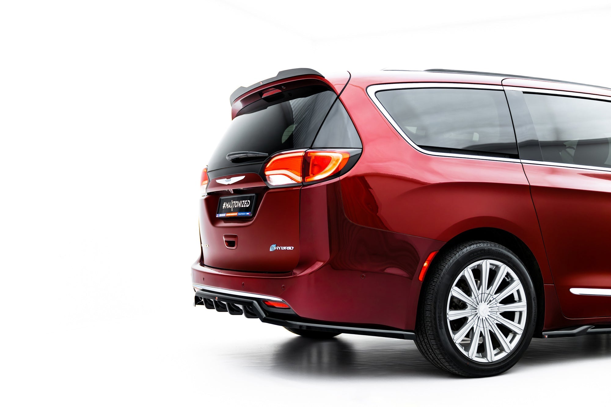 Maxton Design Set Of Splitters para Chrysler Pacifica Mk2 - imagen 14