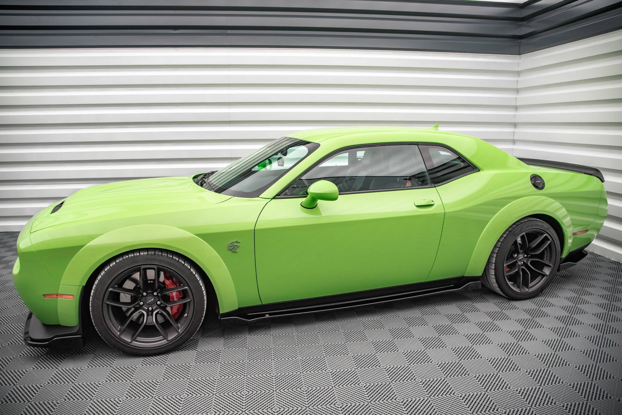 Maxton Design Set Of Splitters para Dodge Challenger SRT Hellcat Widebody Mk3 - imagen 6