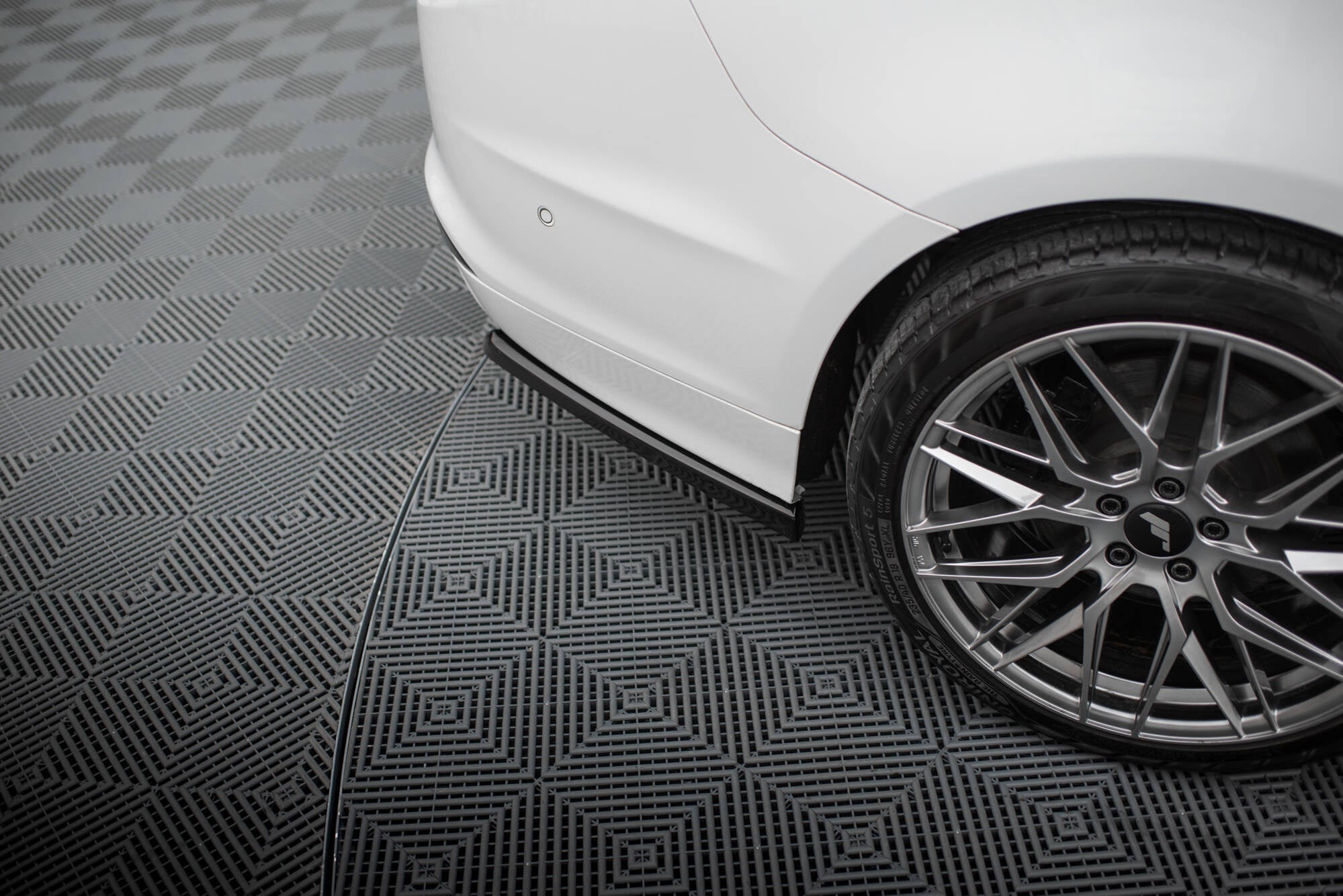 Maxton Design Set Of Splitters para Ford Mondeo Sport Mk5 Facelift / Fusion Sport Mk2 Facelift - imagen 9