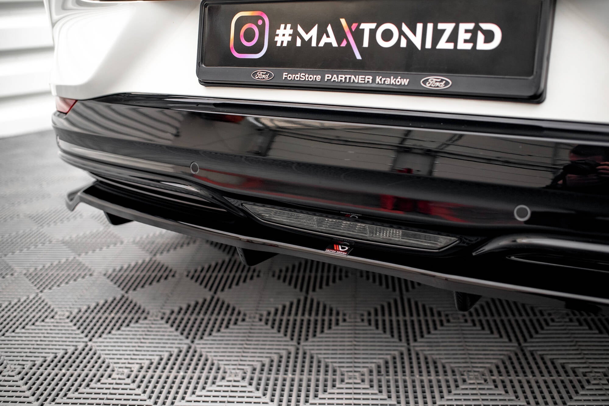 Maxton Design Set Of Splitters para Ford Mustang Mach-E Mk1 - imagen 8